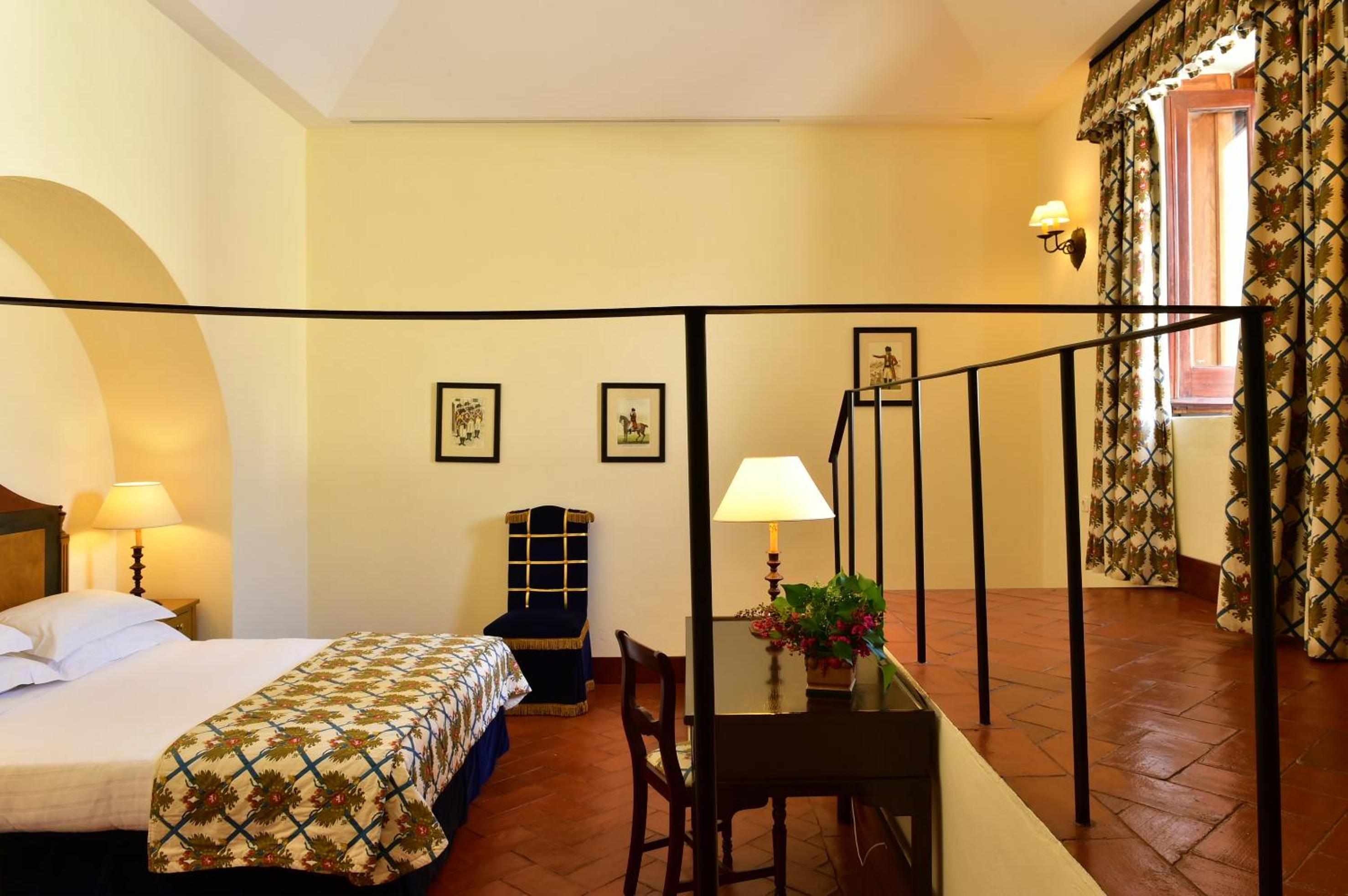 Family Room (2 Adults + 1 children until 12 years old)