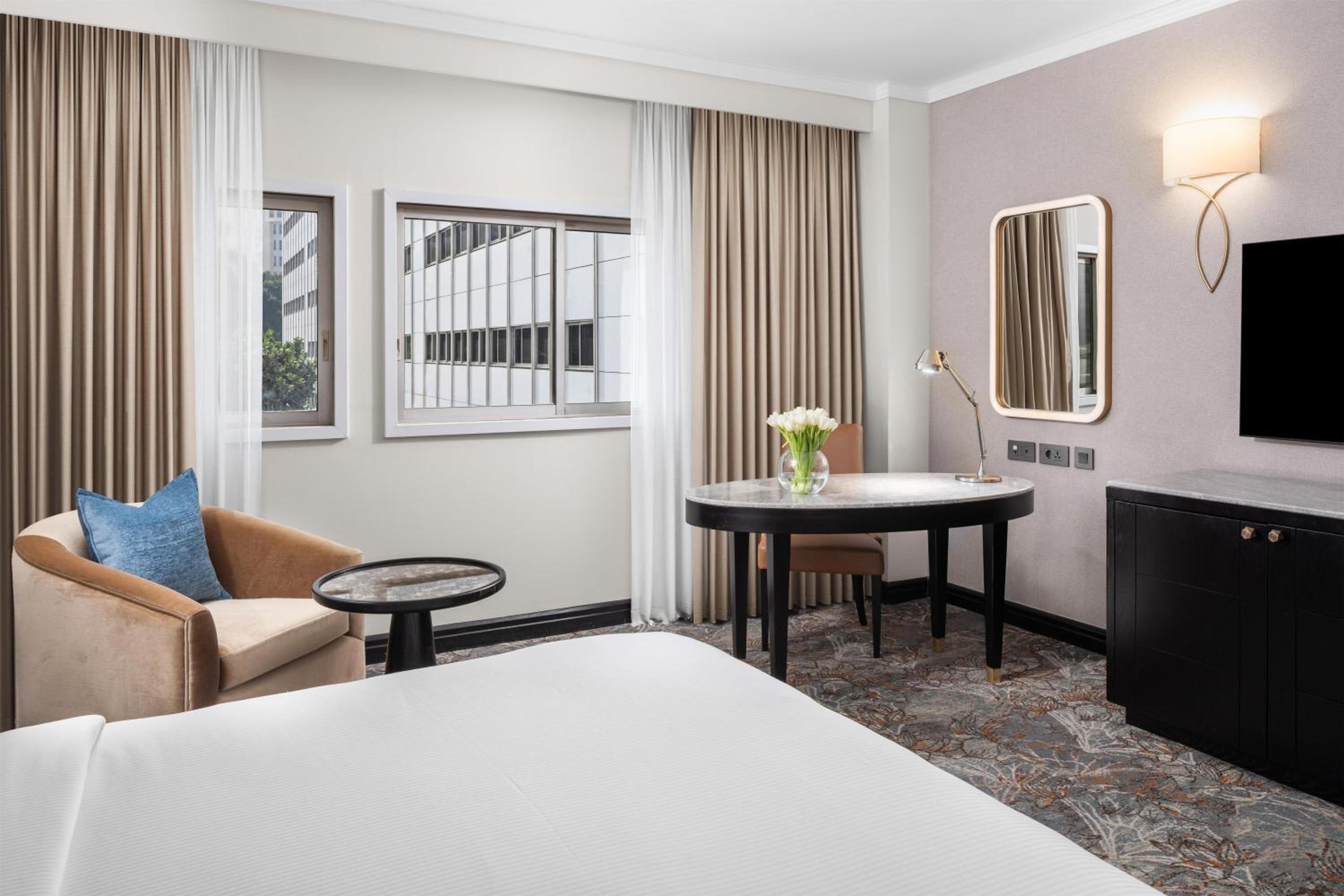 Premium King Room