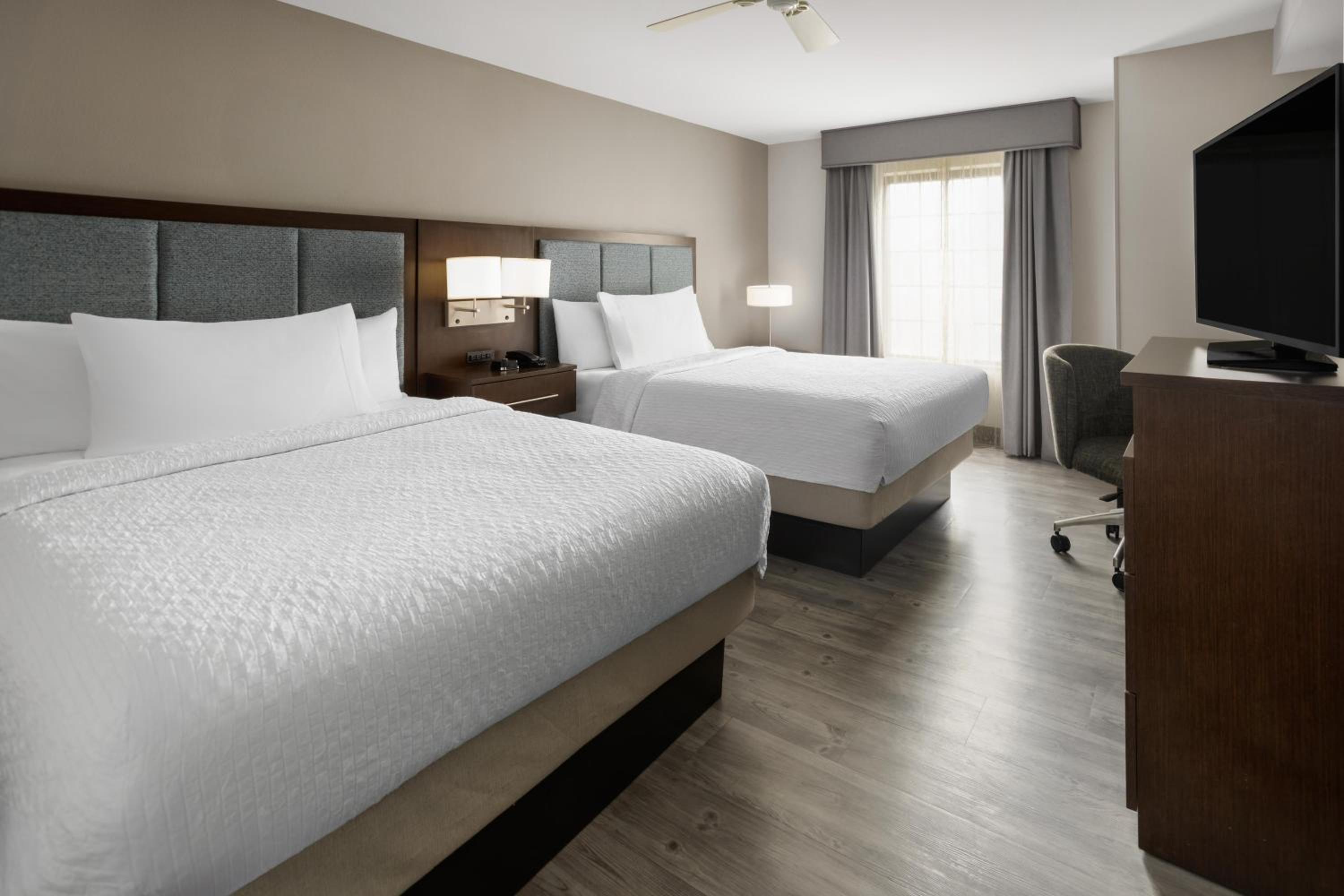 Two-Bedroom Suite - Non-Smoking - Photo 4