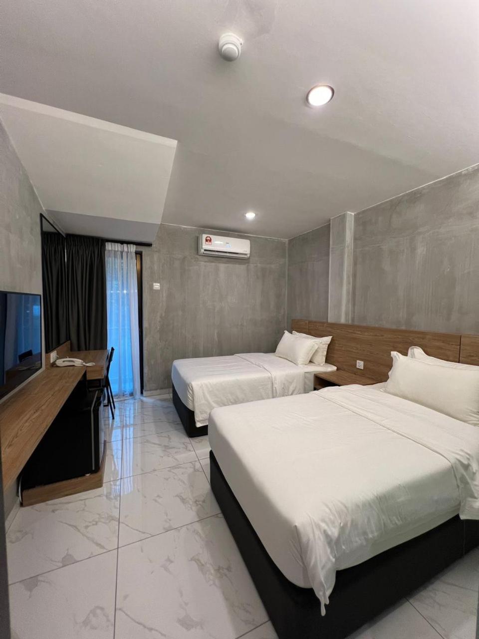 Deluxe Twin Room - Photo 1