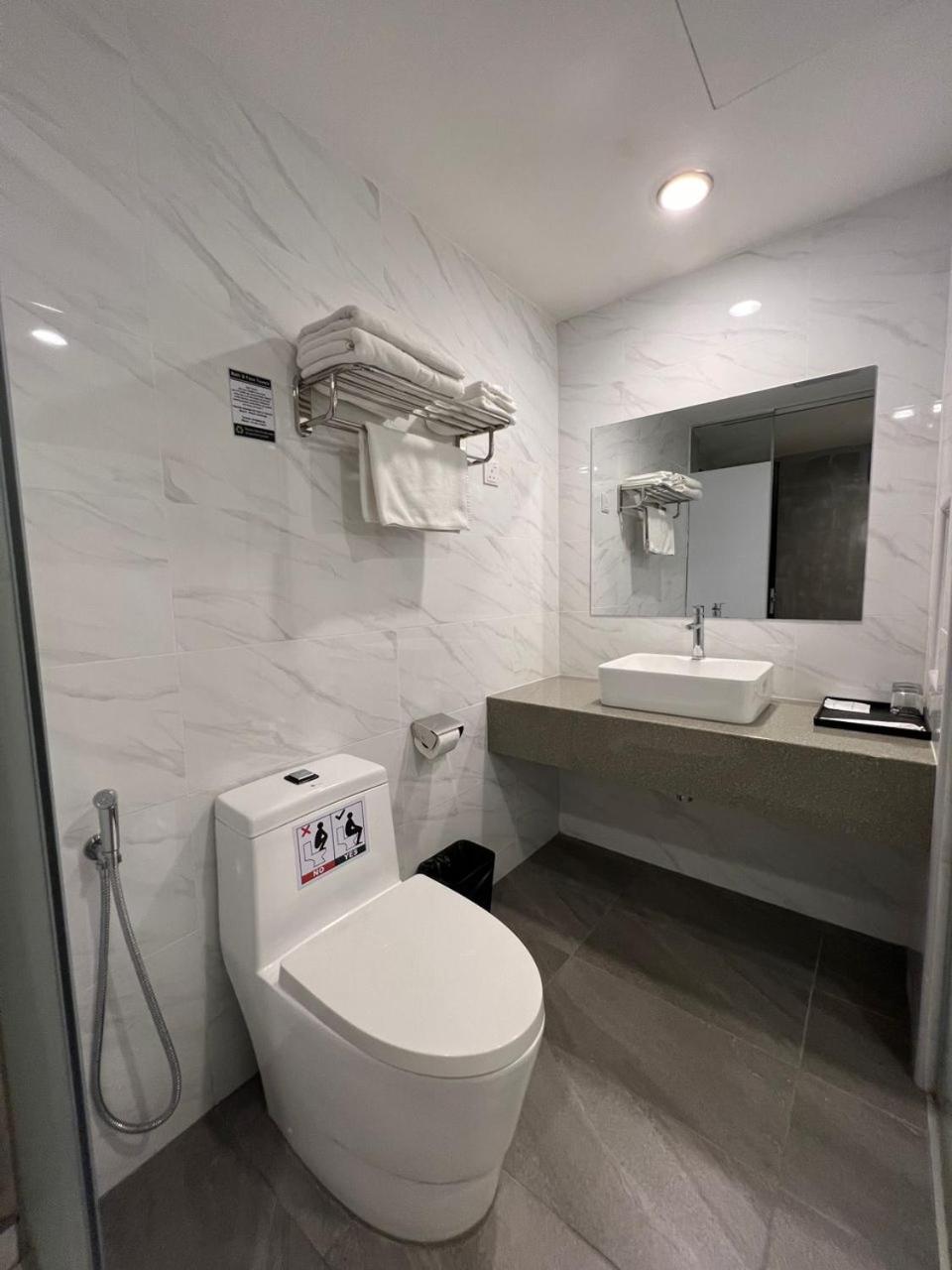 Deluxe Twin Room - Photo 3
