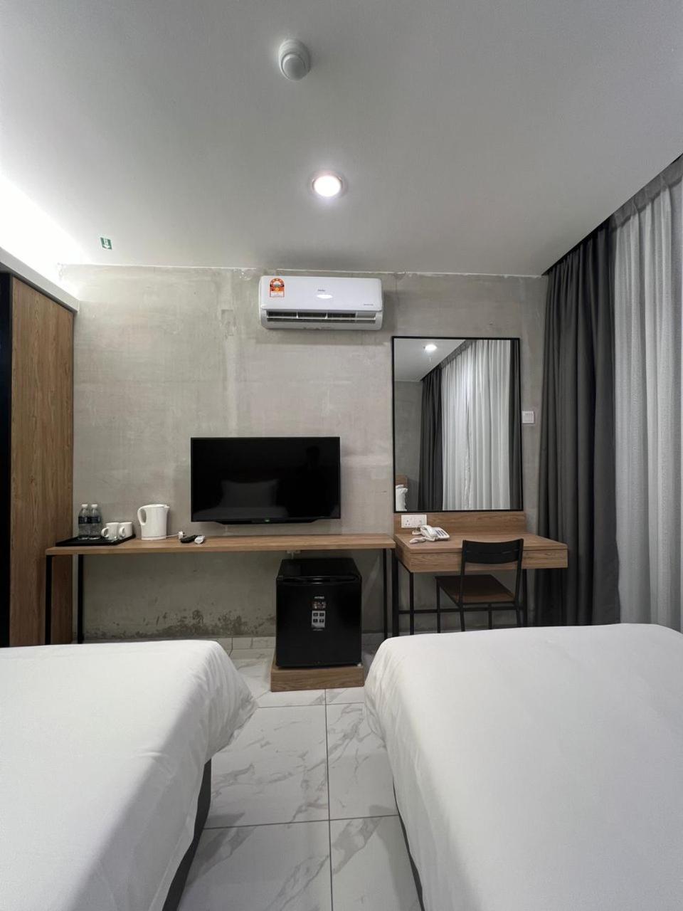 Deluxe Twin Room - Photo 4