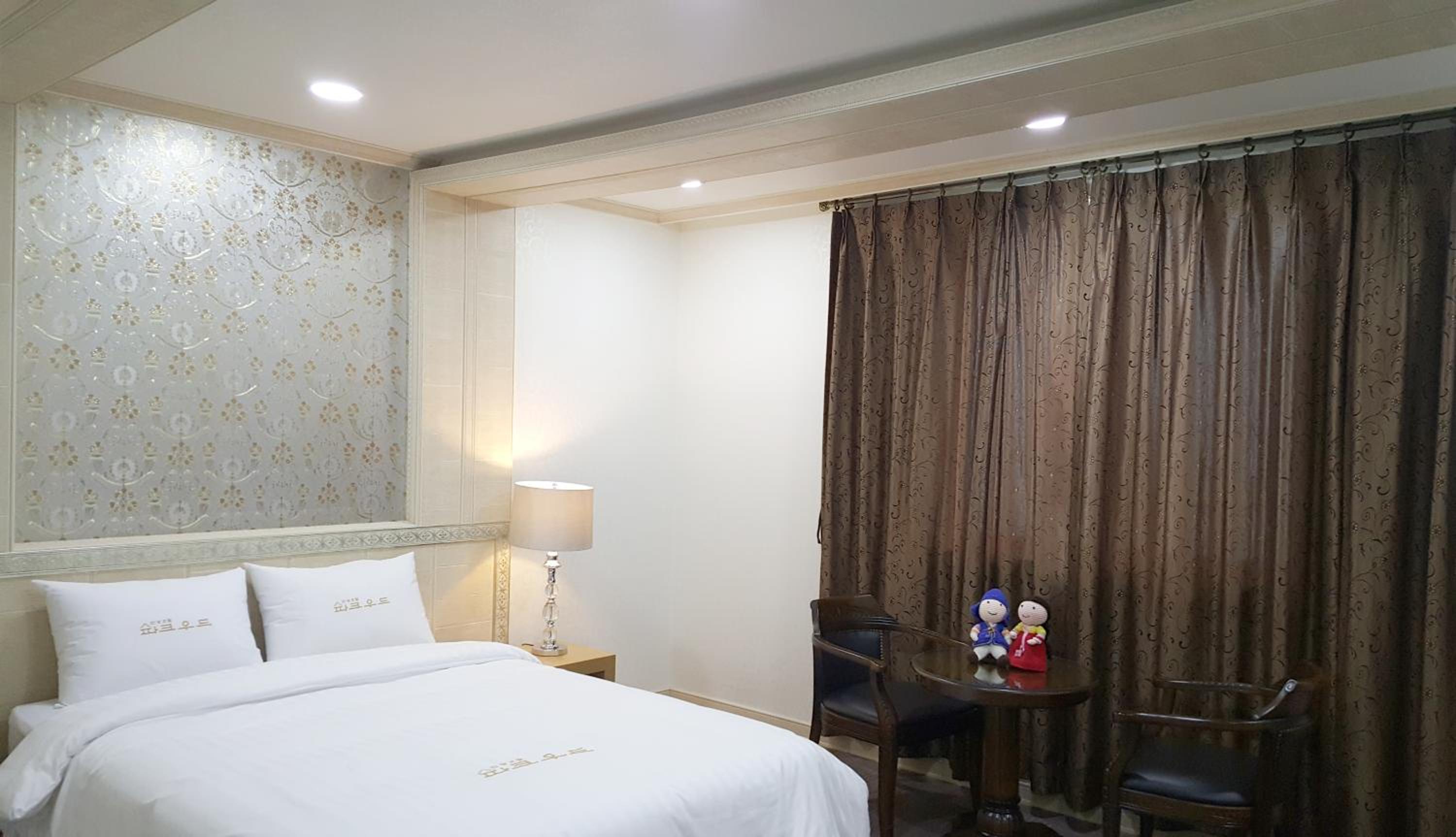 Premium Double Room - Photo 1