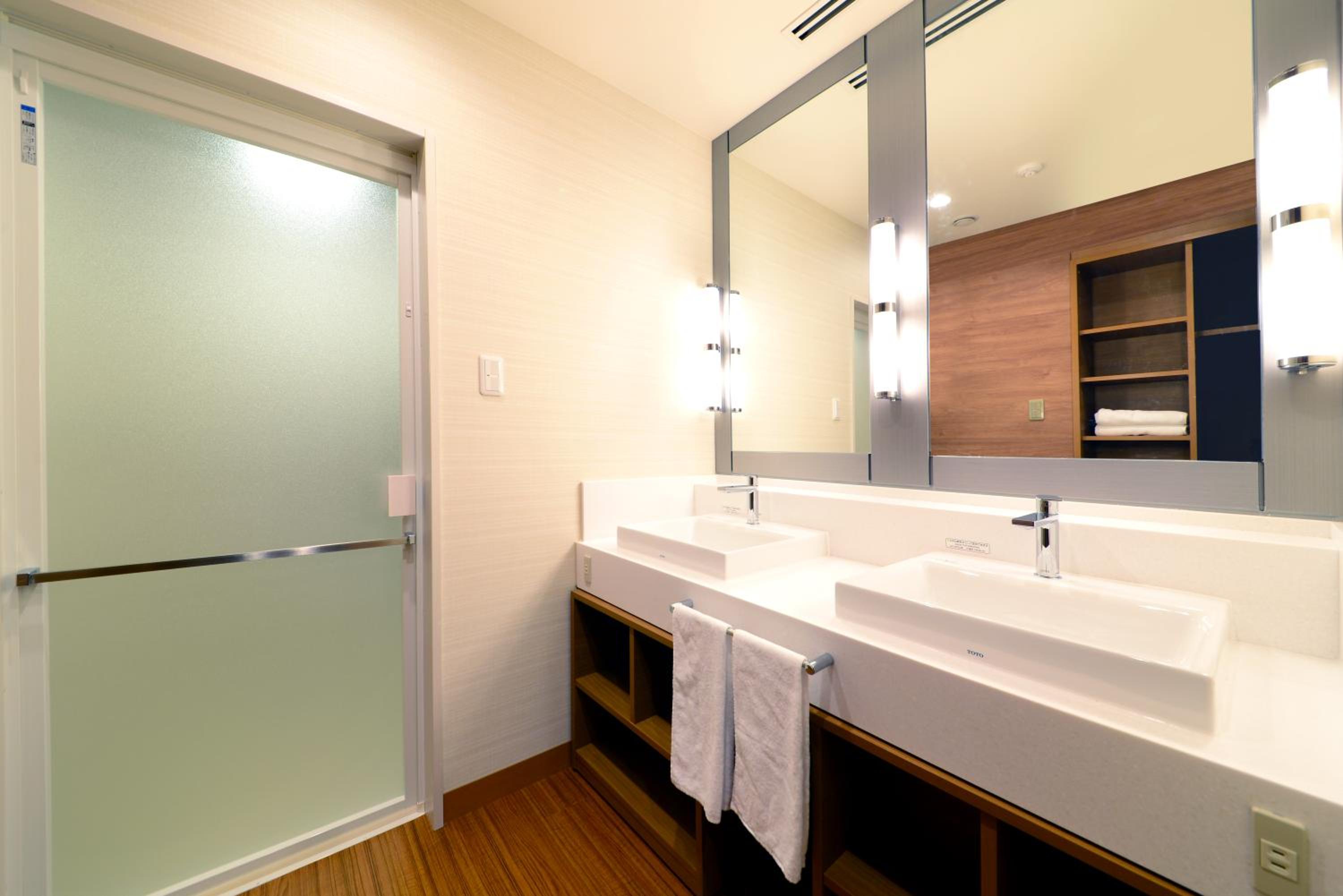 Family Room - Annex - Photo 4