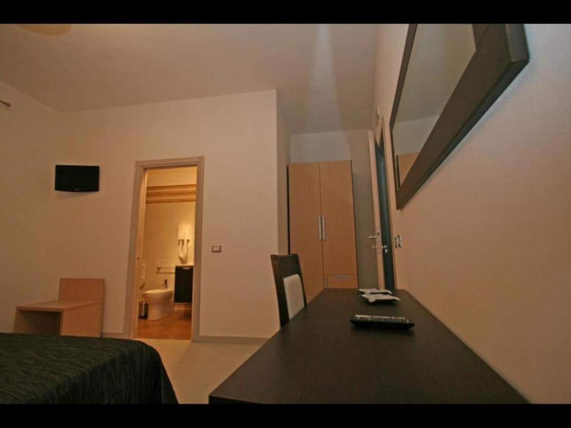 Double Room with Sea View photo 1