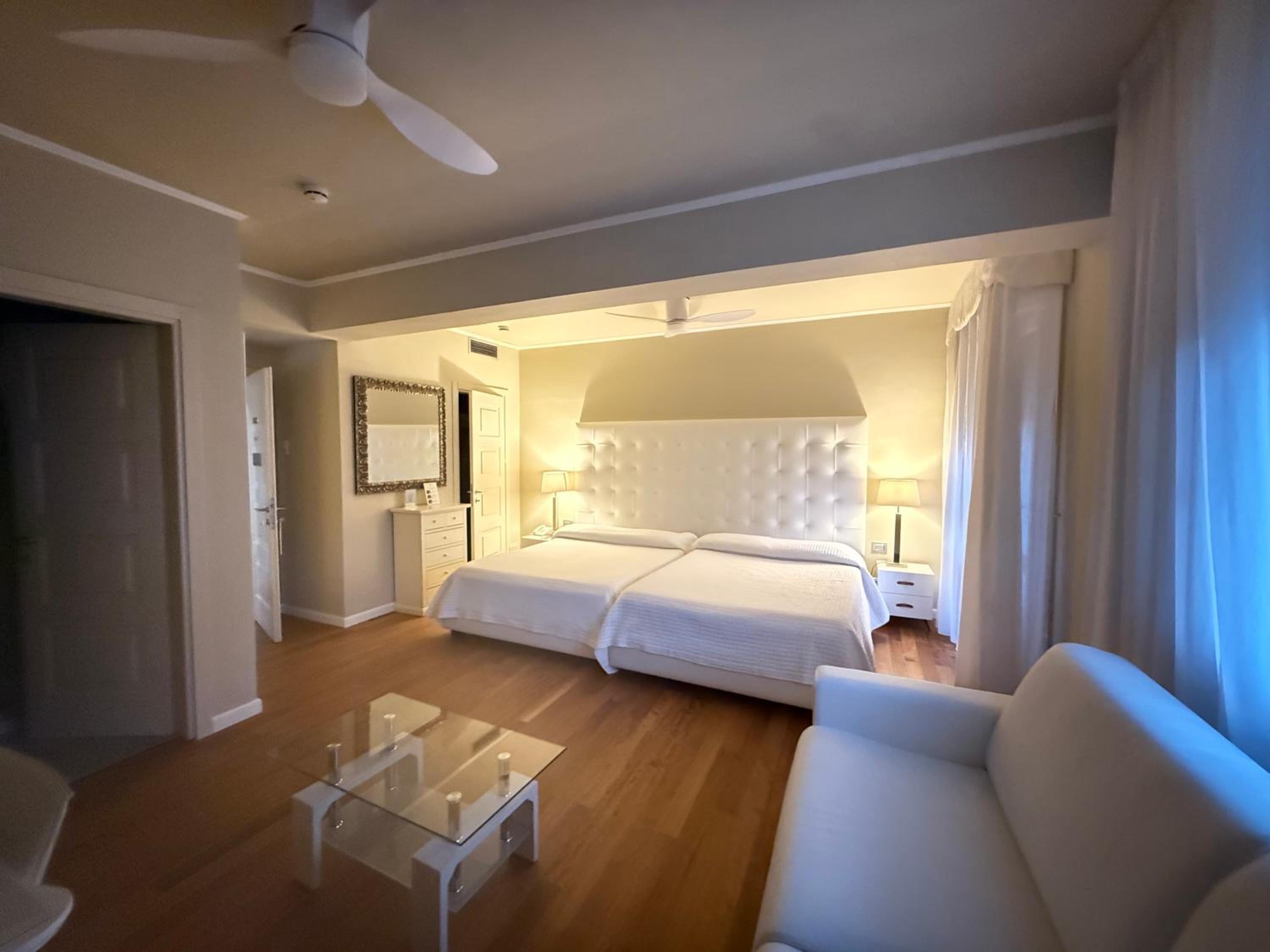 Large Double Room
