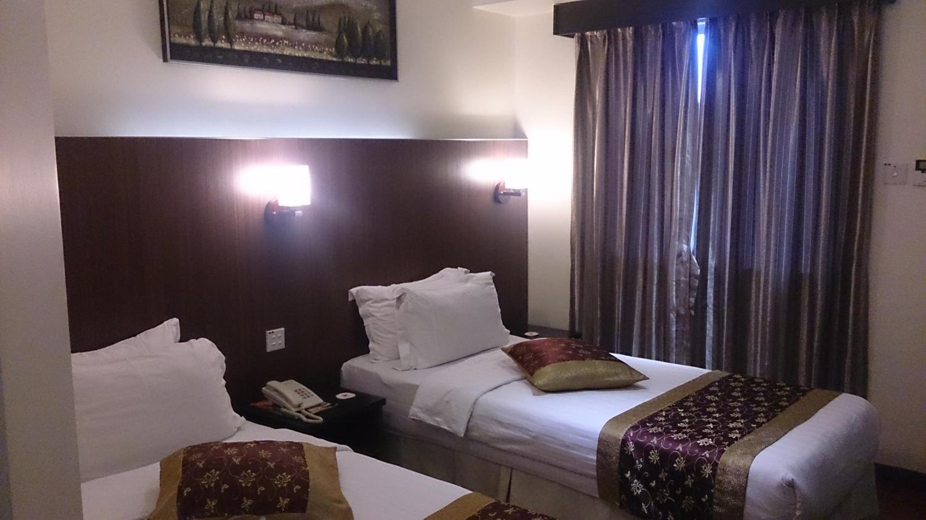 Superior Twin Room - Photo 4
