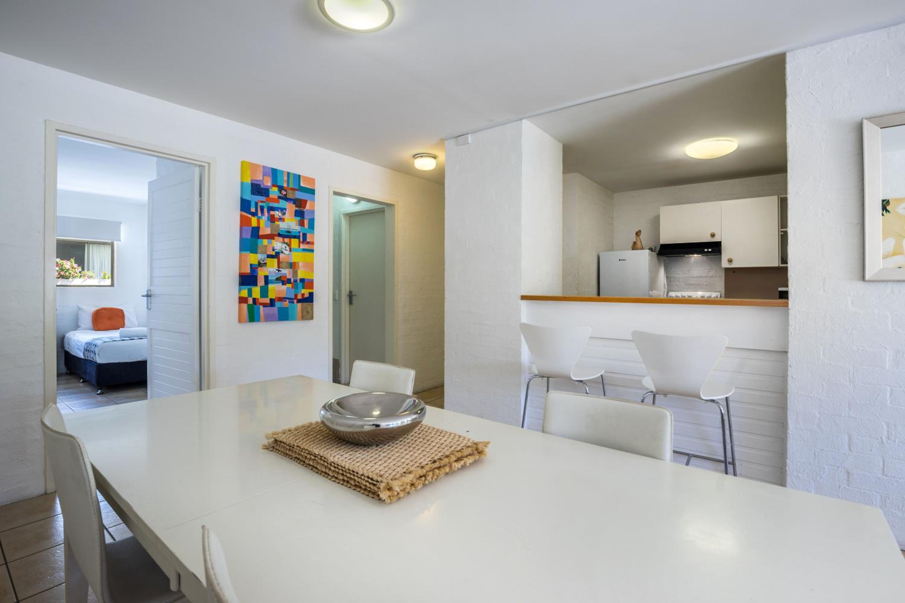 Two-Bedroom Apartment - Photo 2