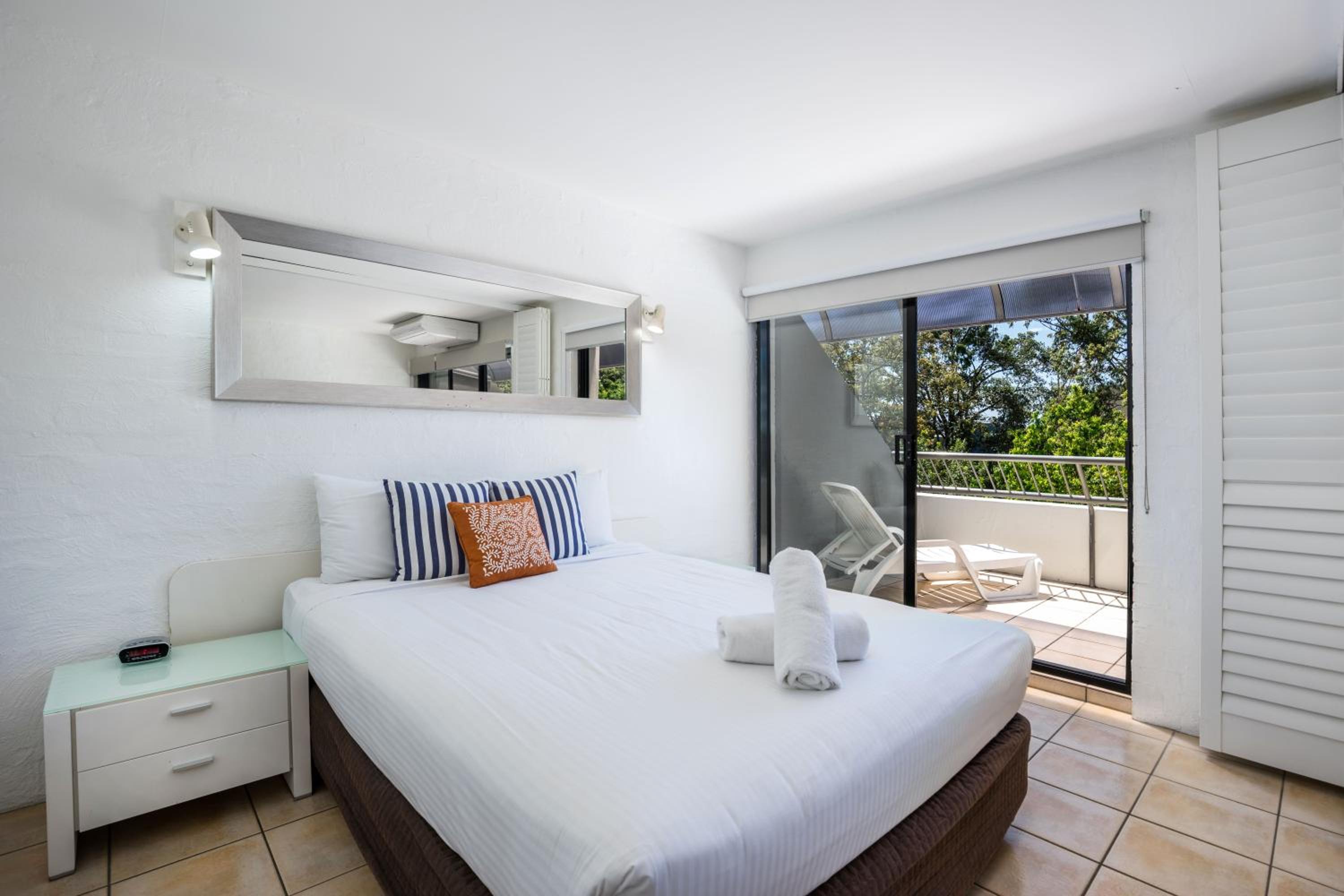 Two-Bedroom Apartment - Photo 9
