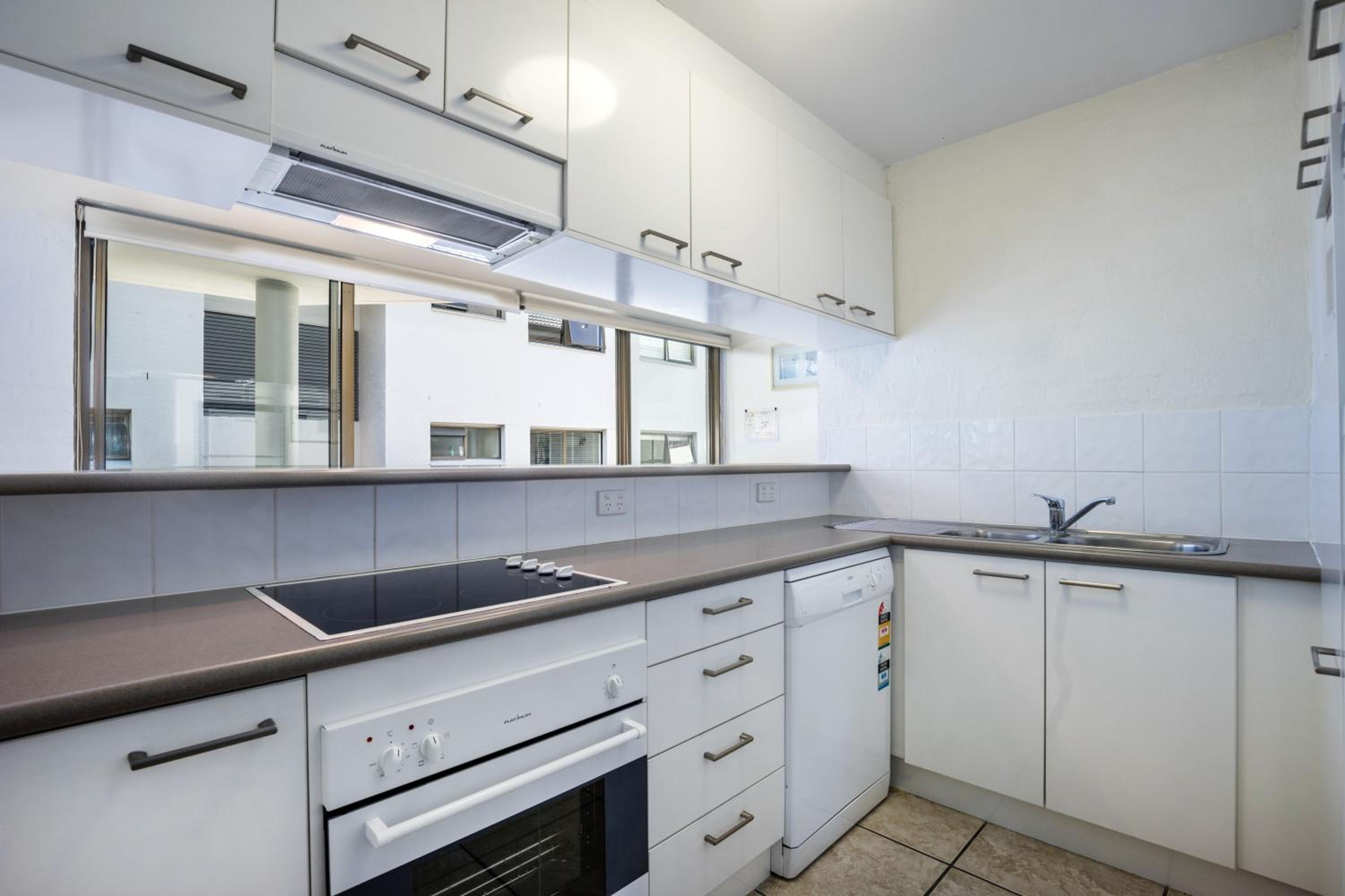 Two-Bedroom Apartment - Photo 16