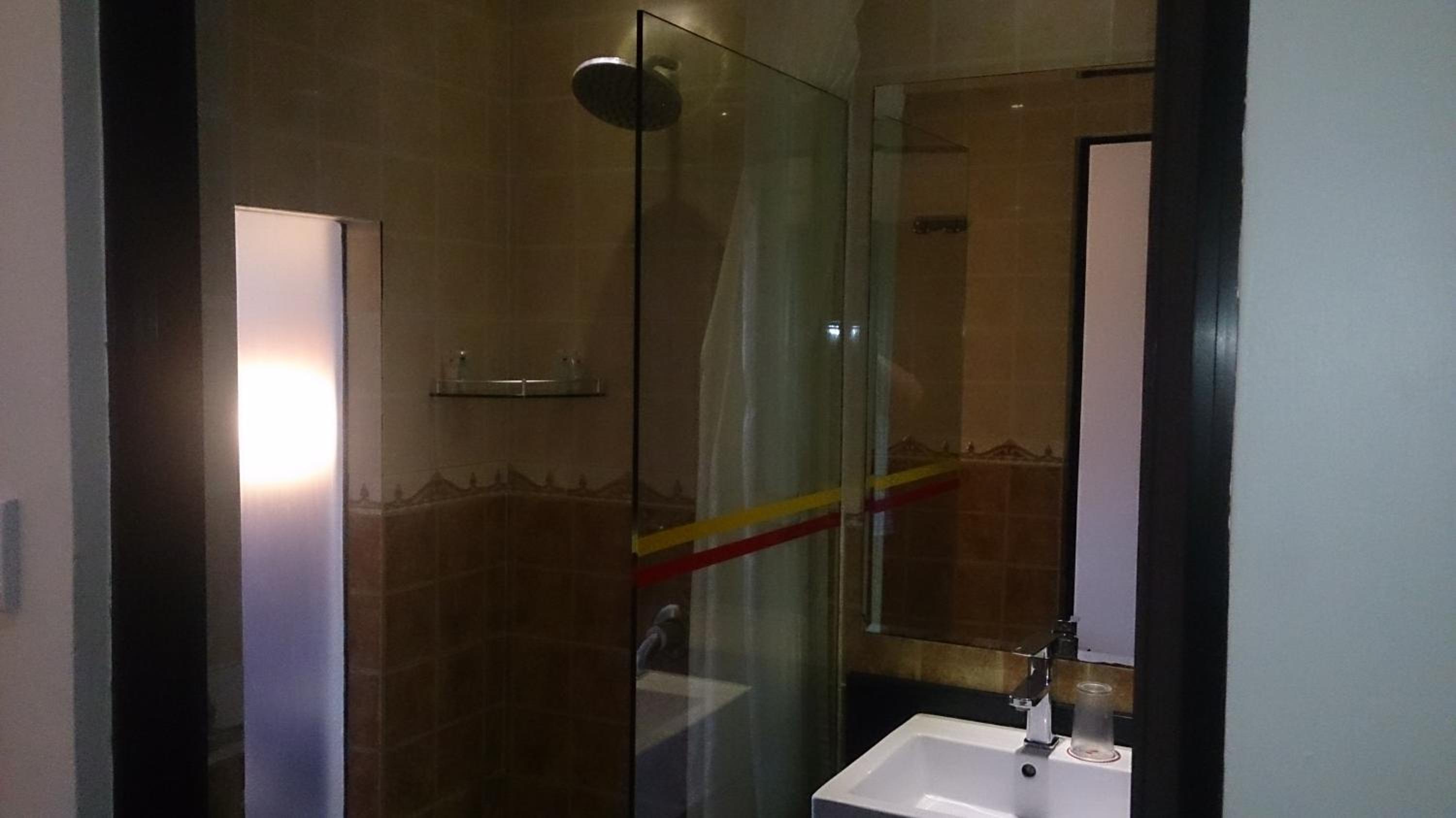 Deluxe King Room photo 3