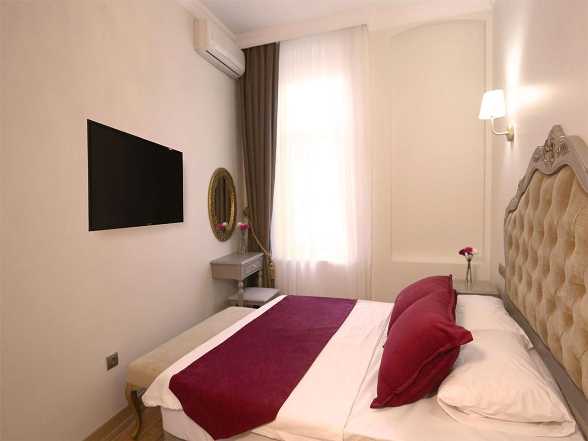 Deluxe Family Suite photo 2