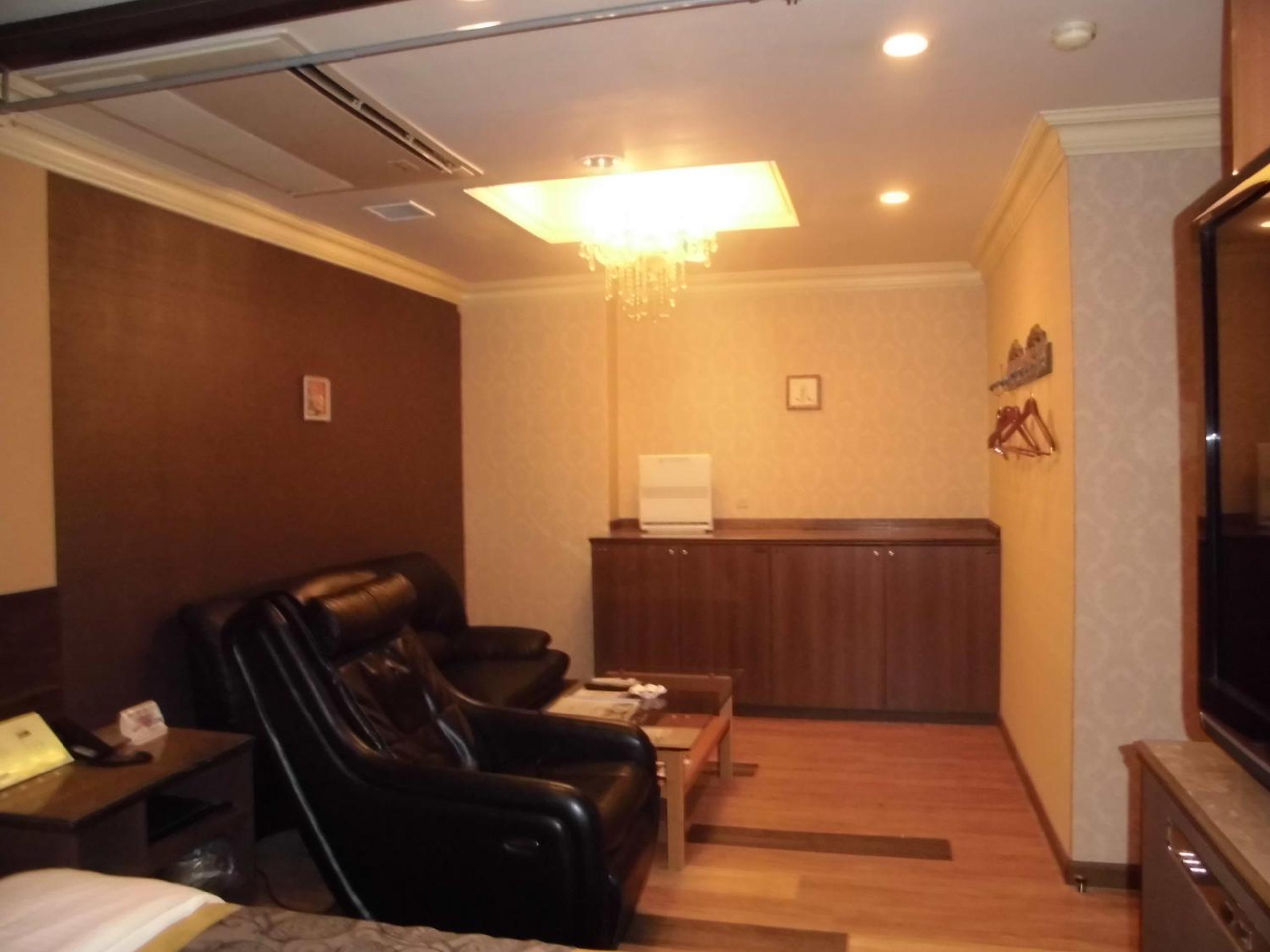 Economy Double Room photo 3