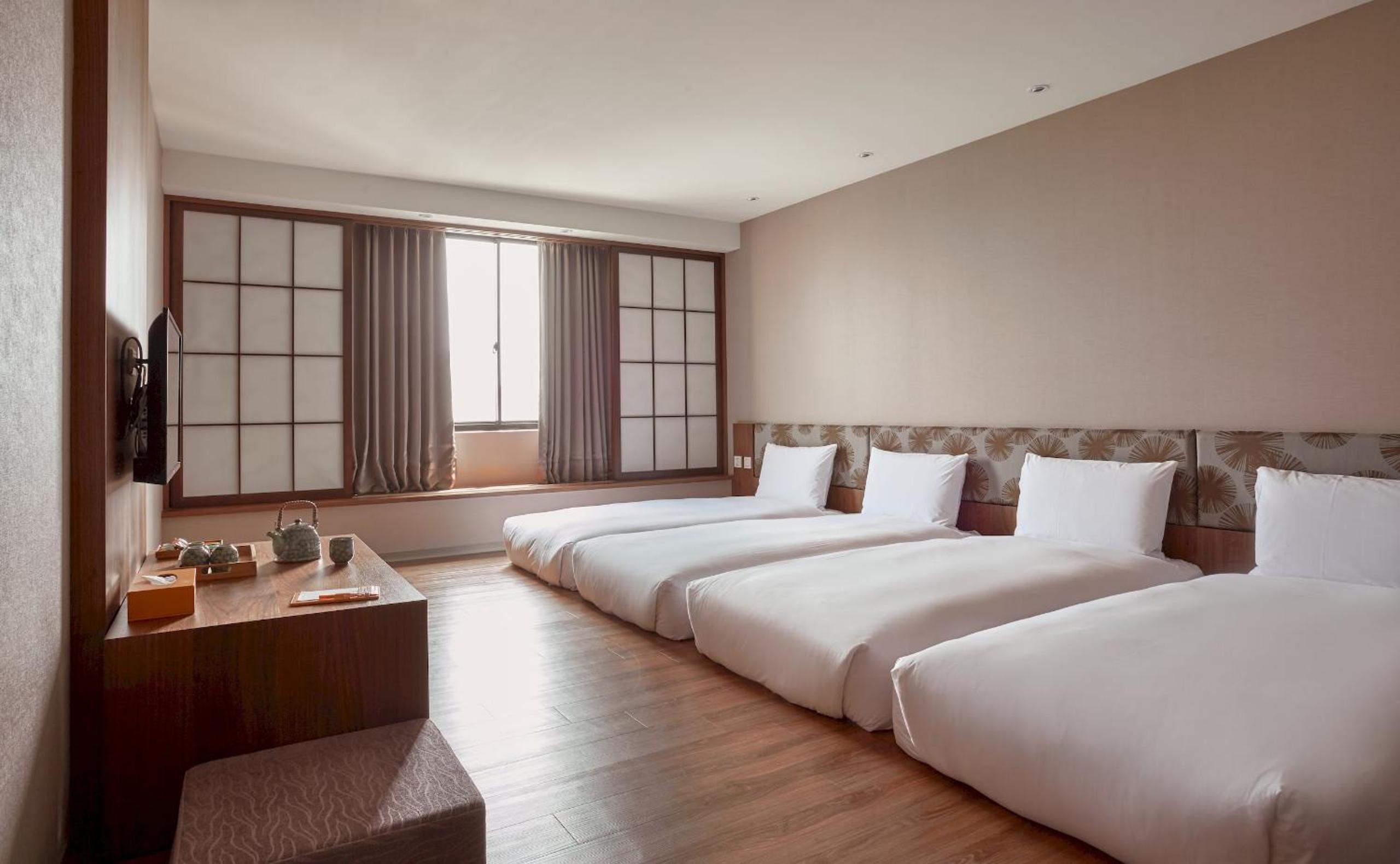 Japanese-Style Quadruple Room
