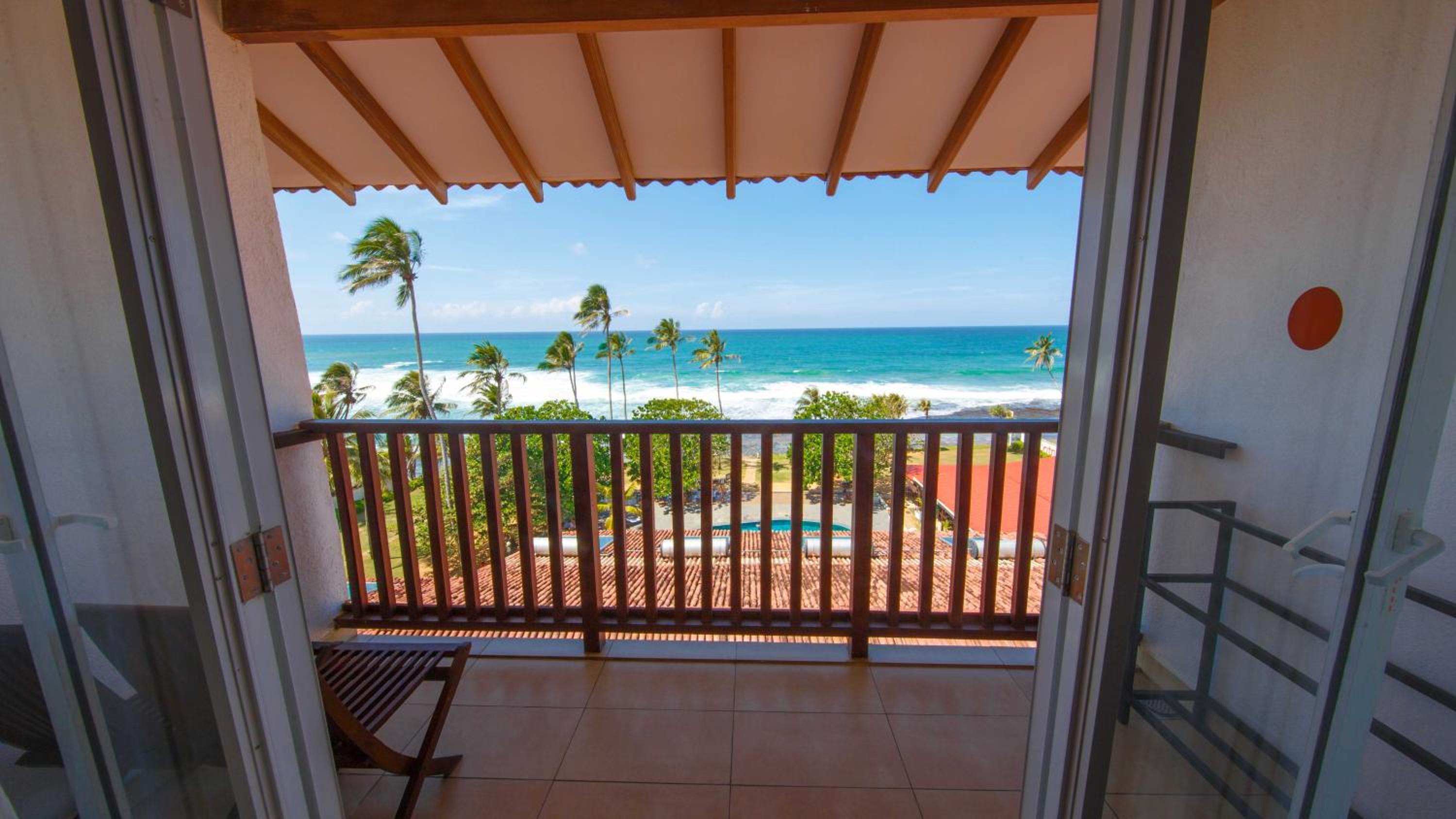 Deluxe Room with 15% F&B | Early check-in & Late check-out (upon availability) - Photo 10