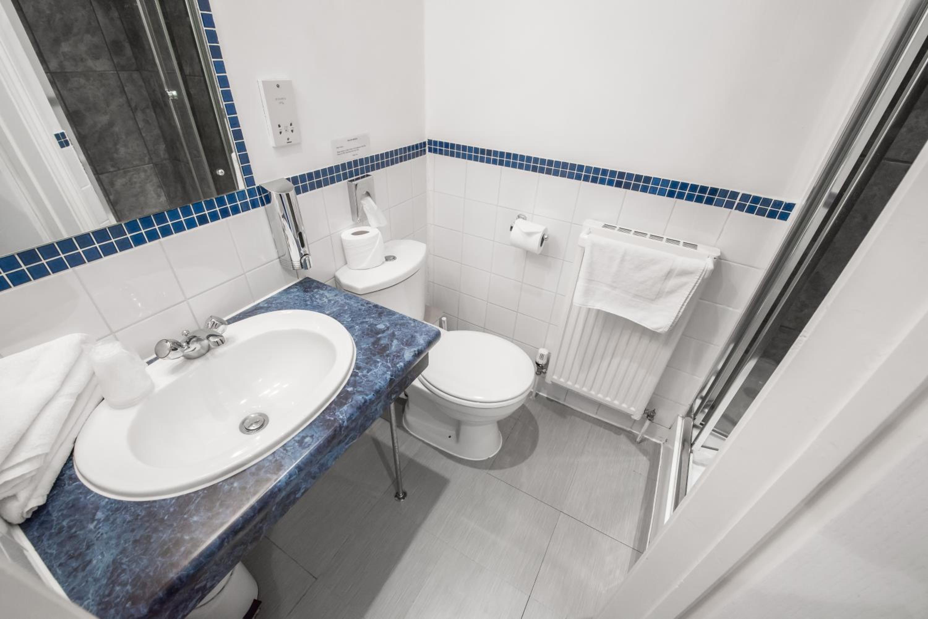 Large Double Room photo 3