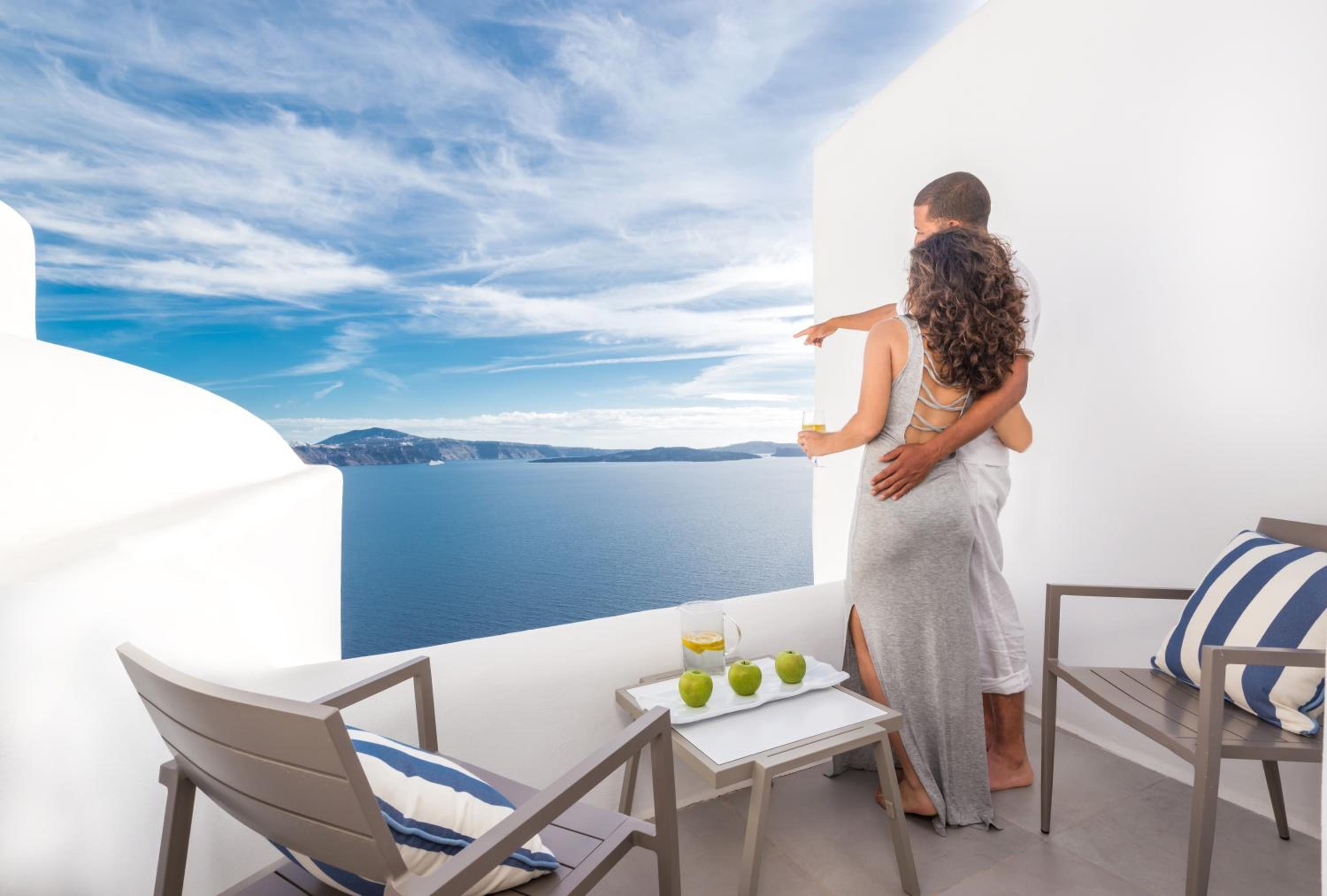 Elite Suite with Private Heated Outdoor Pool & Caldera Sea View photo 3