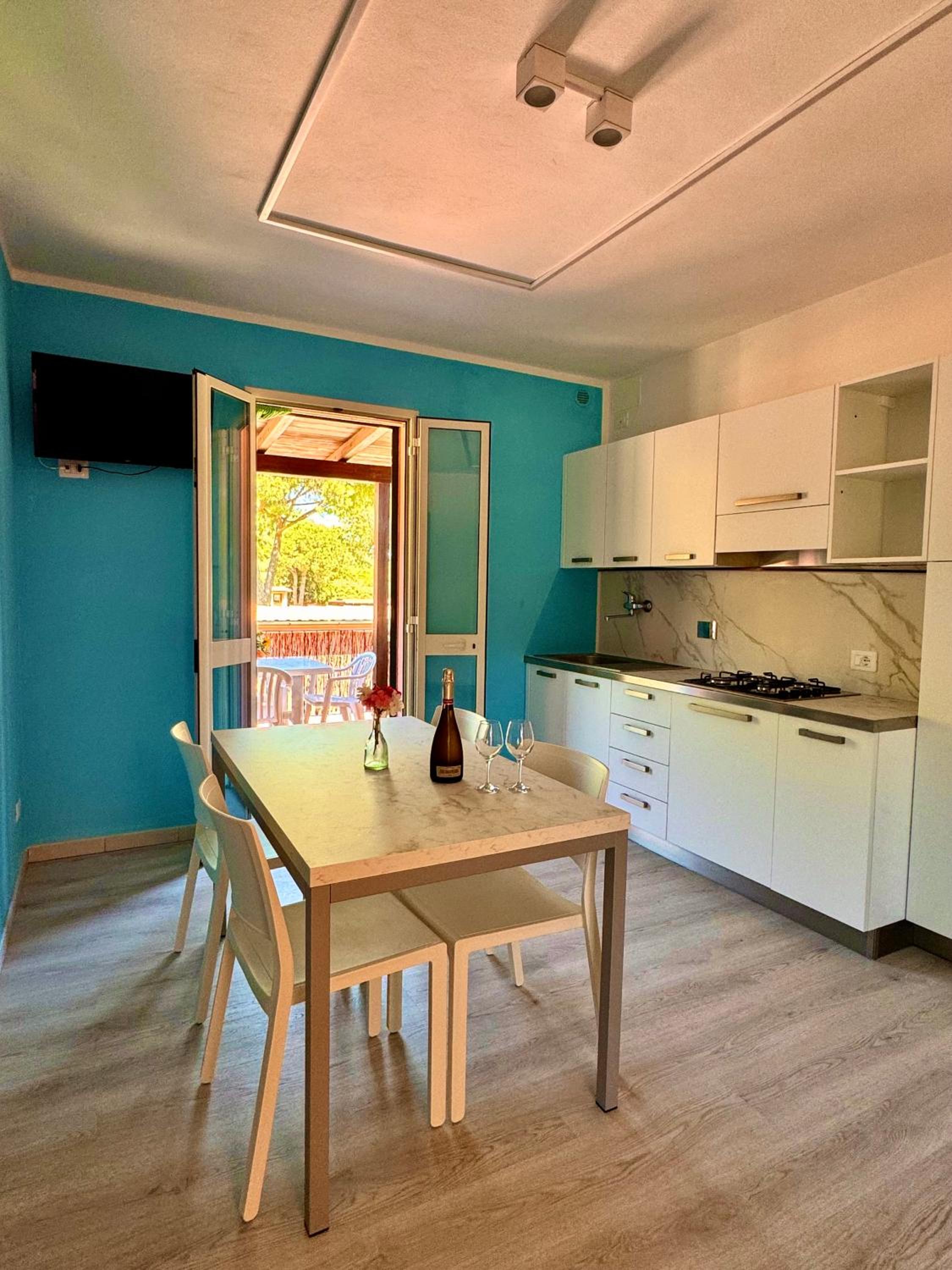 Two-Bedroom Apartment with View photo 2