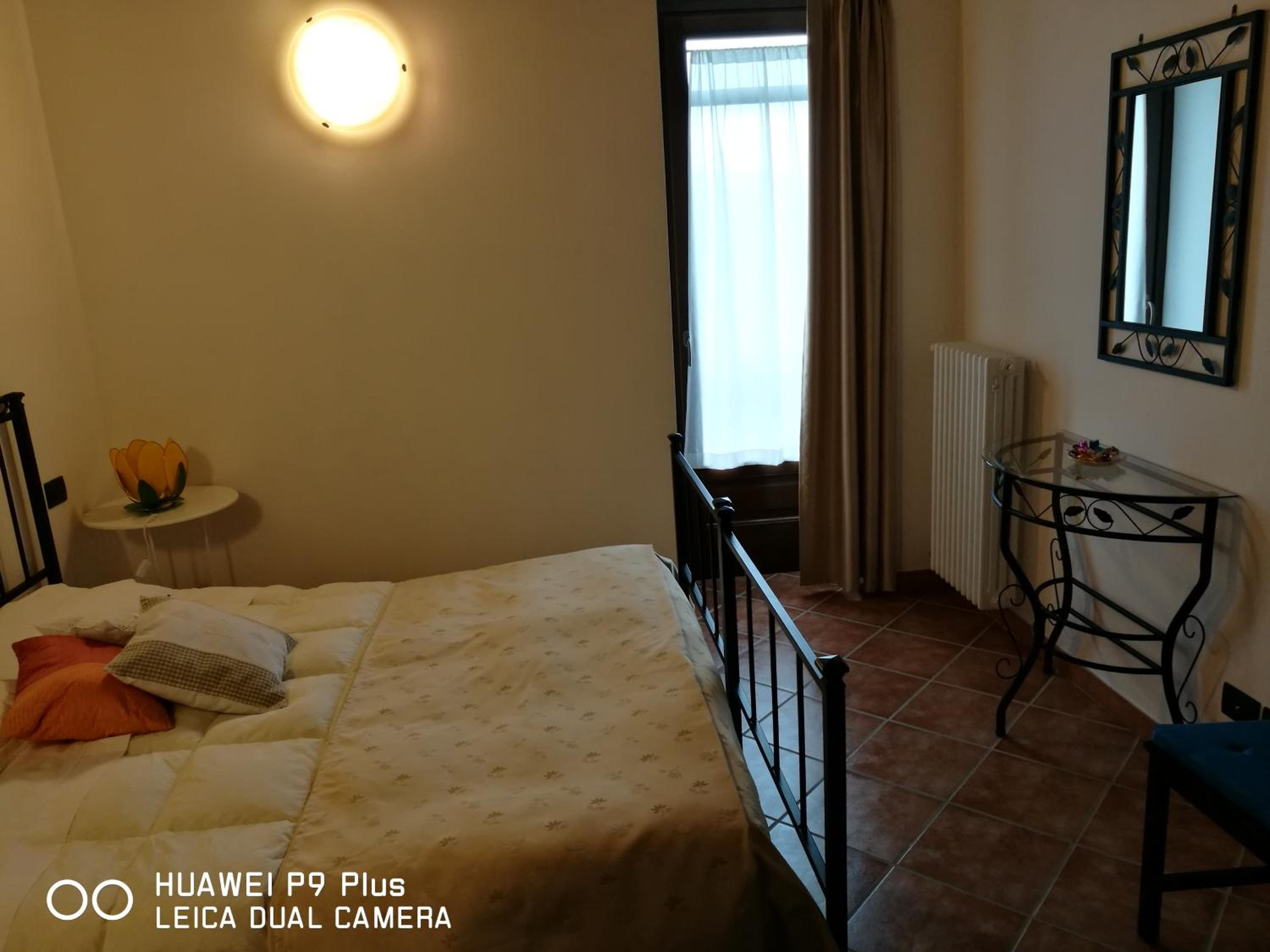 Quadruple Room with Private Bathroom - Photo 3
