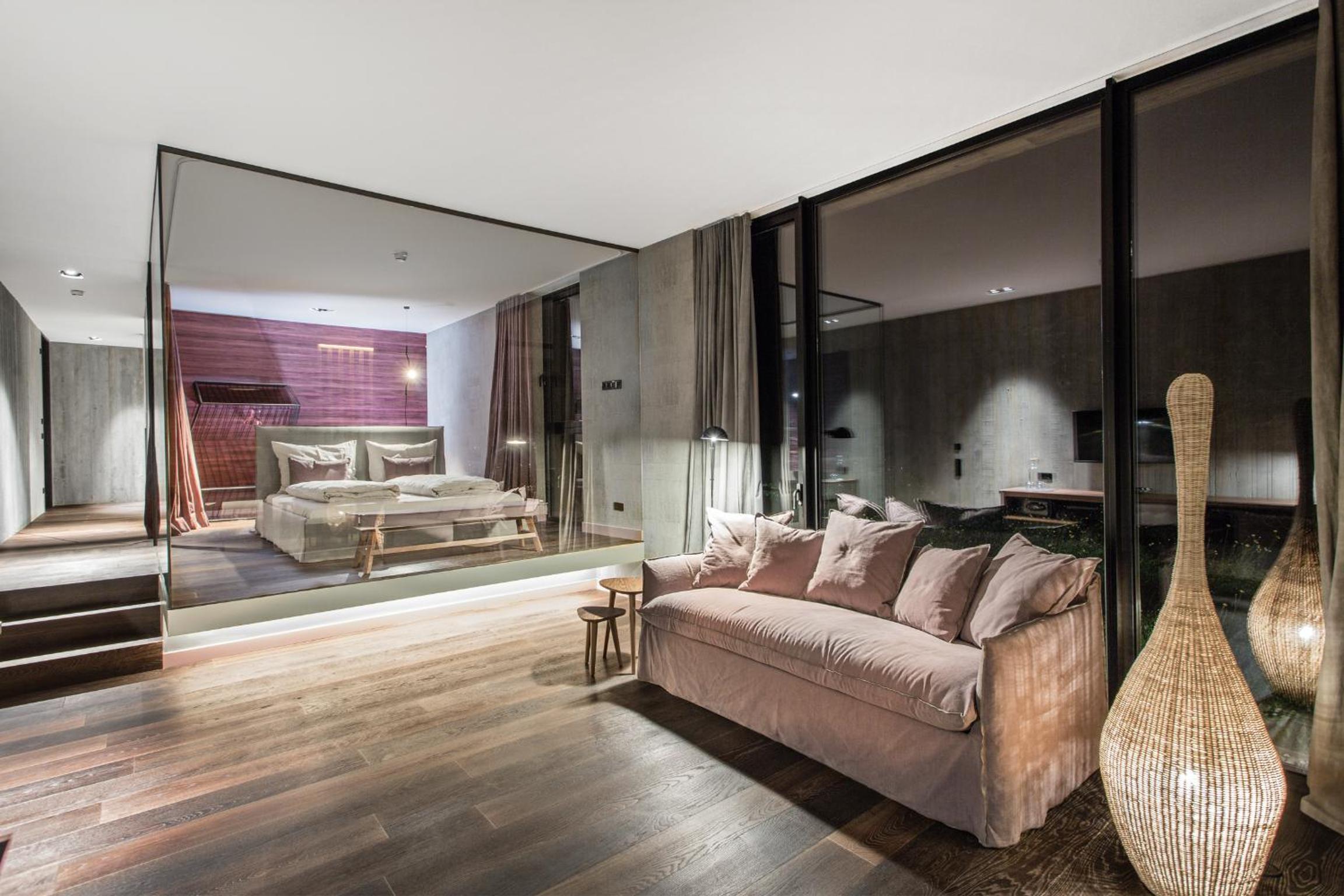 Deluxe Suite with public Terrace photo 1