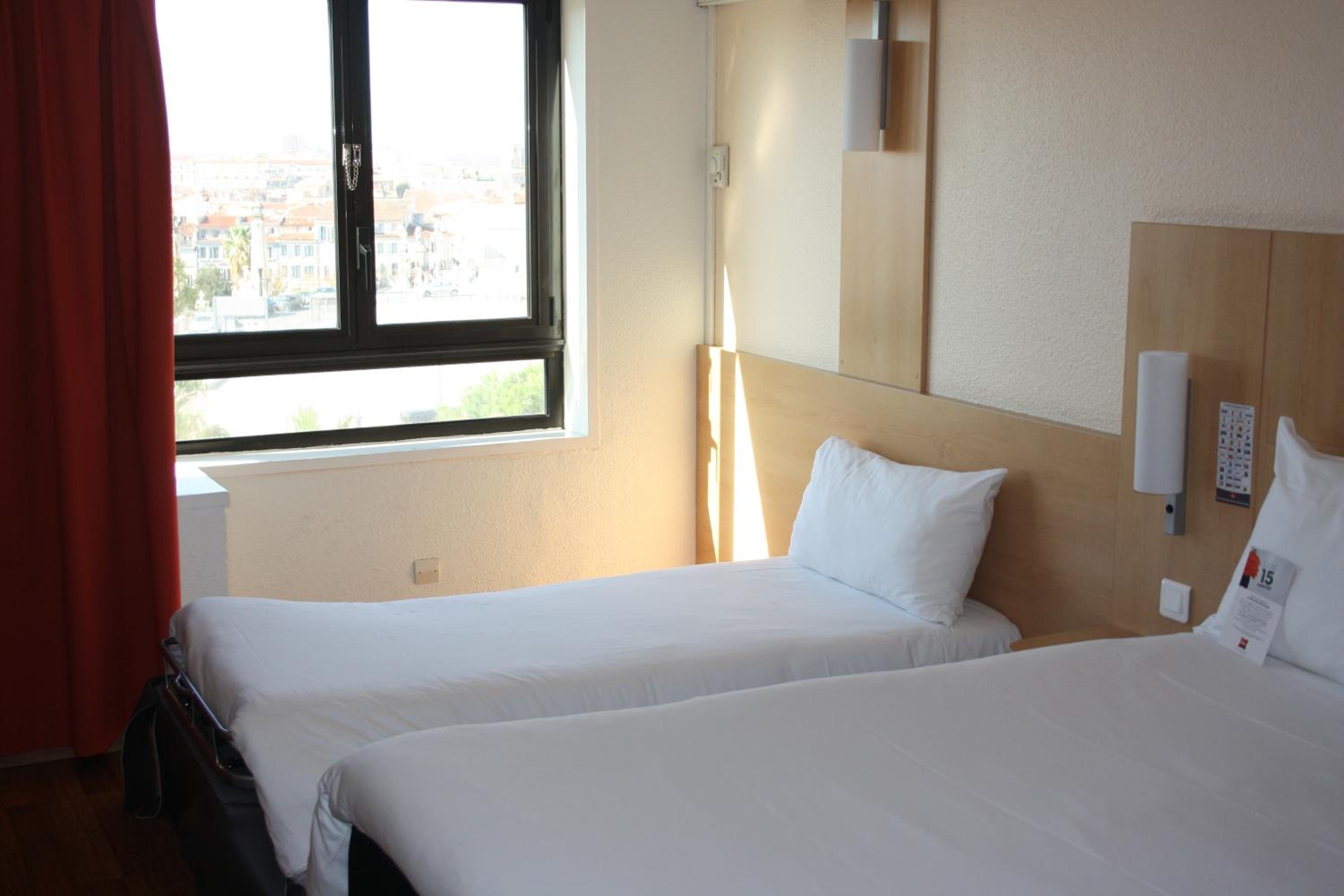 Superior Triple Room With Sofa Bed