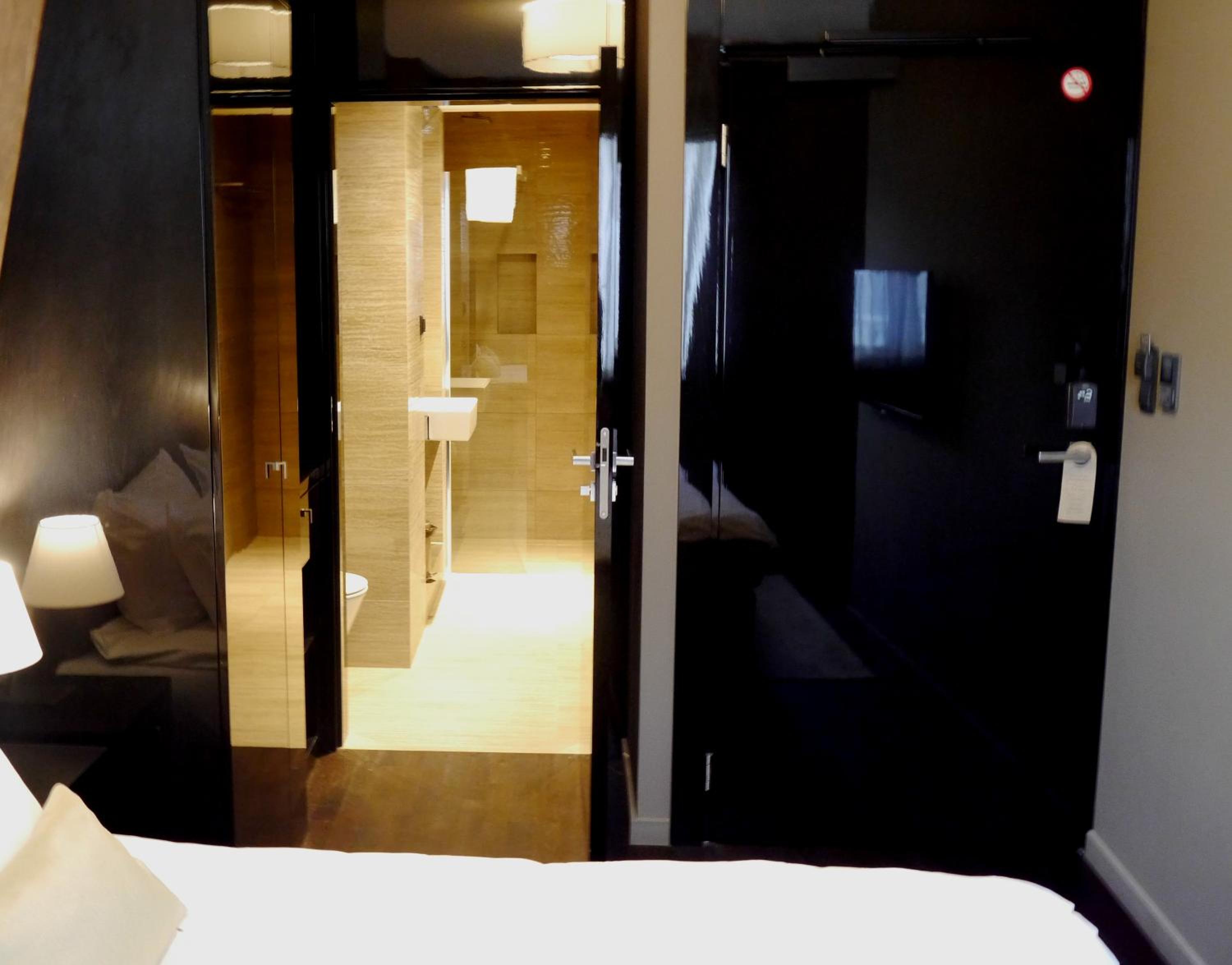 Standard Double Room - Photo 3