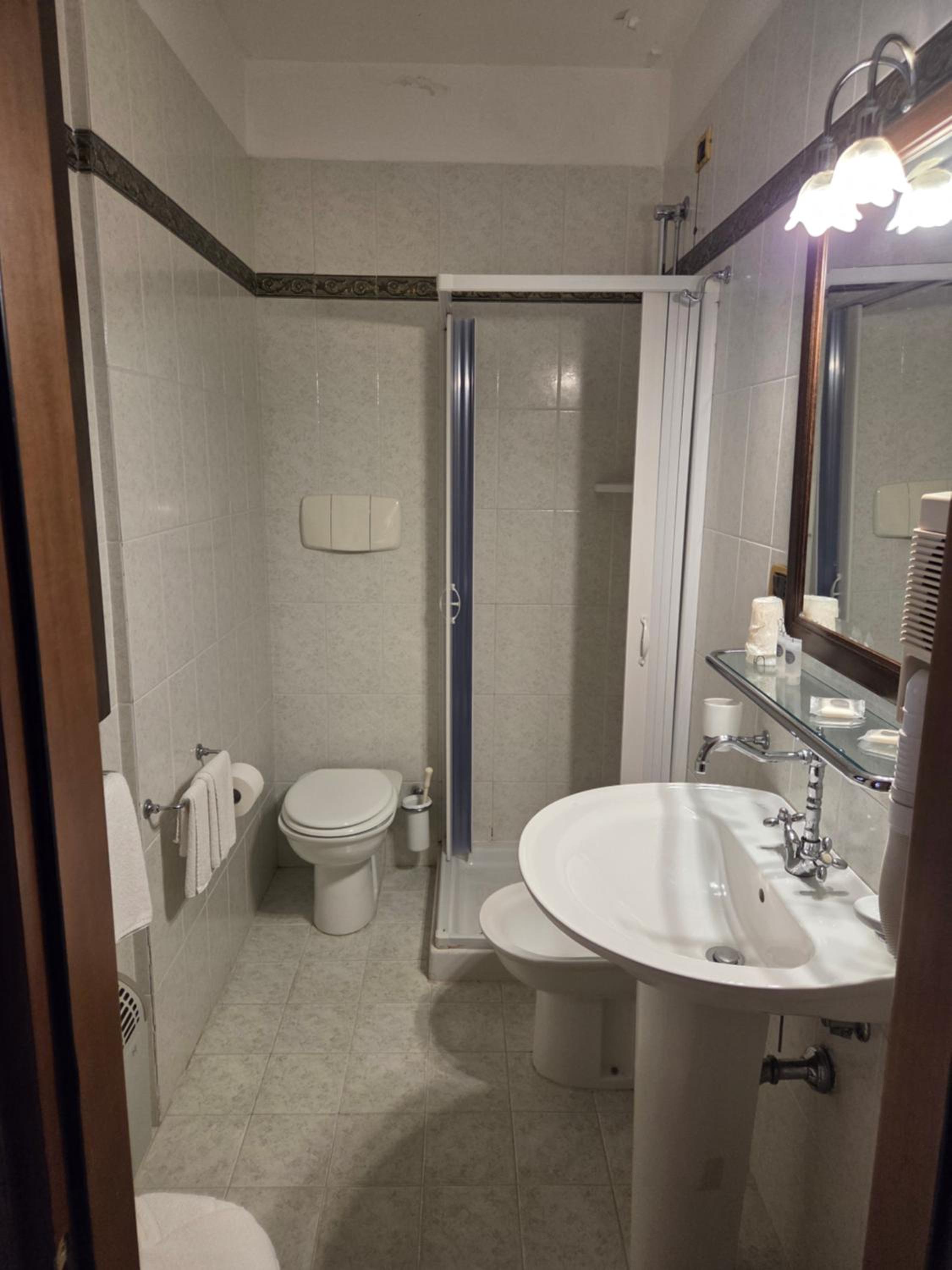 Standard Single Room photo 3