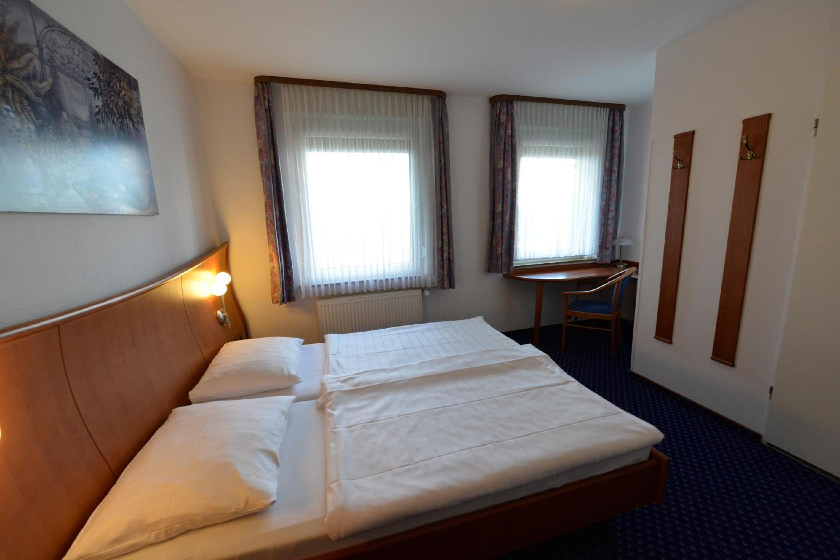 Double Room - Photo 2