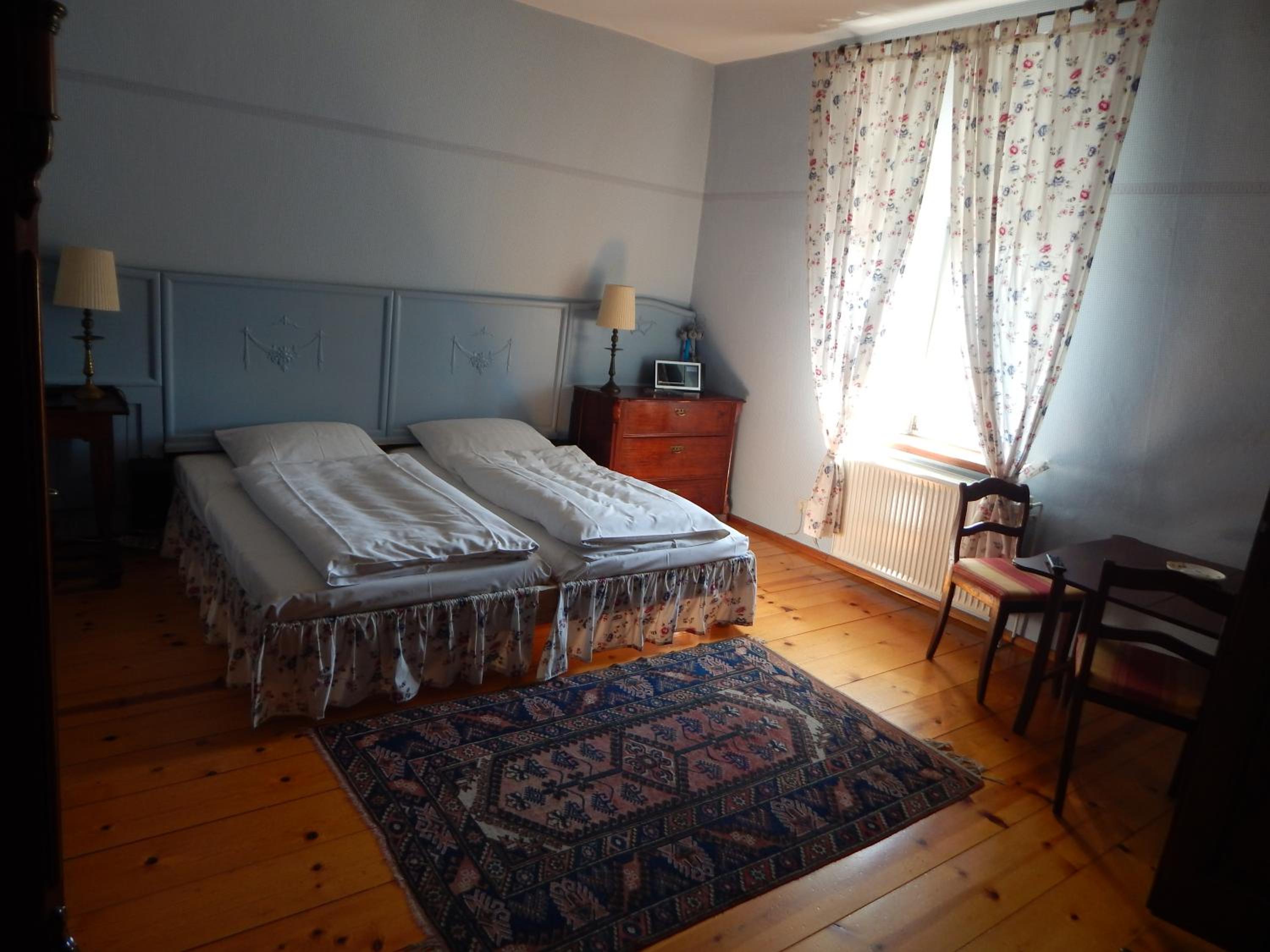 Double Room - Photo 5