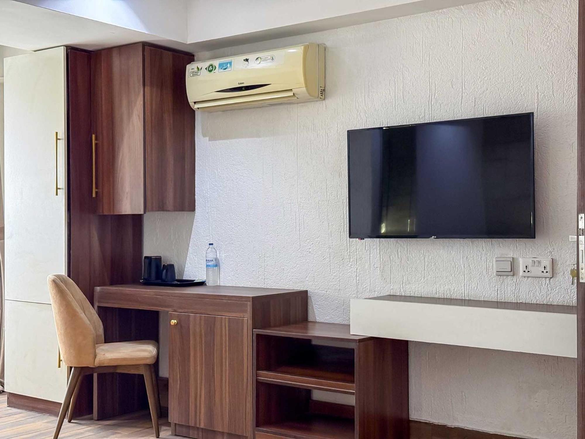Deluxe Family Room