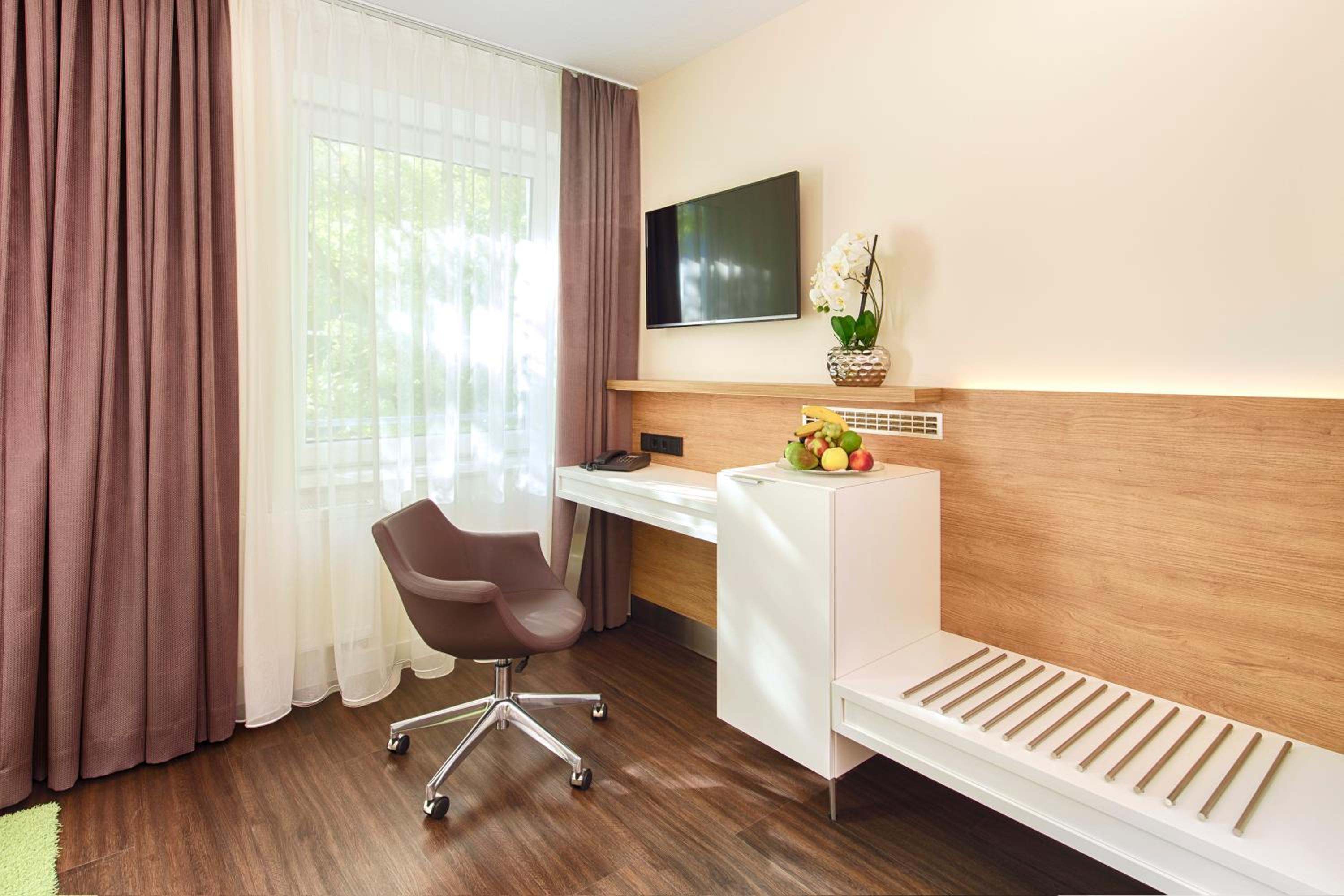 Comfort King Room - Photo 9
