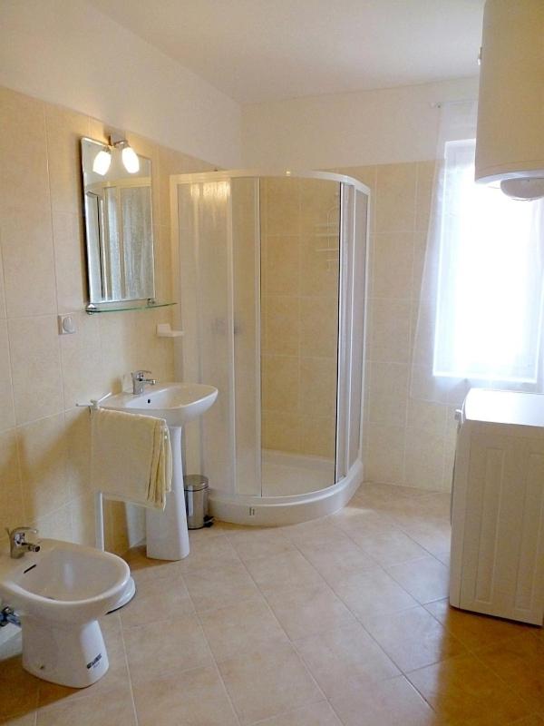 Two-Bedroom Apartment with Balcony photo 2