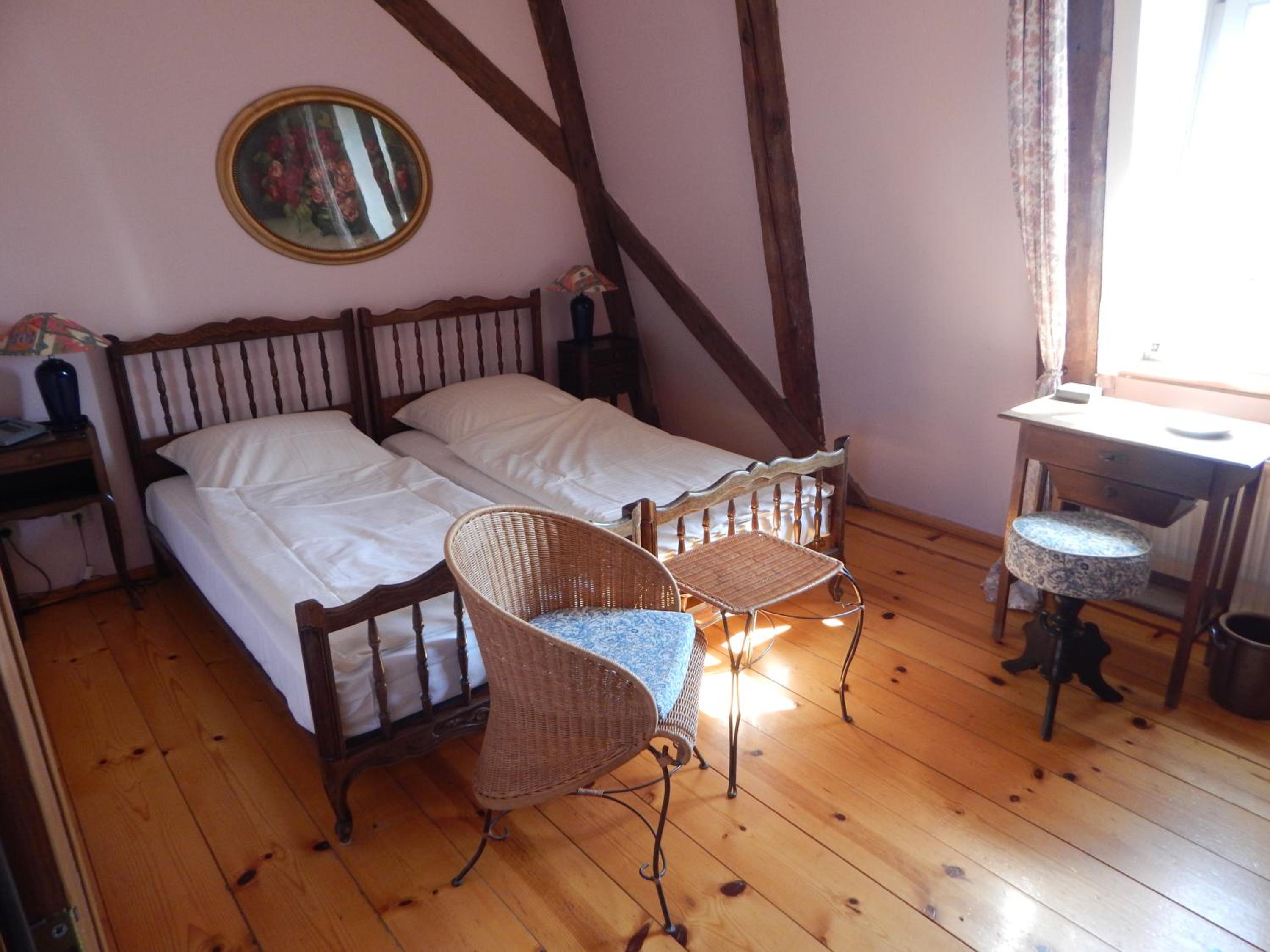 Double Room - Photo 11