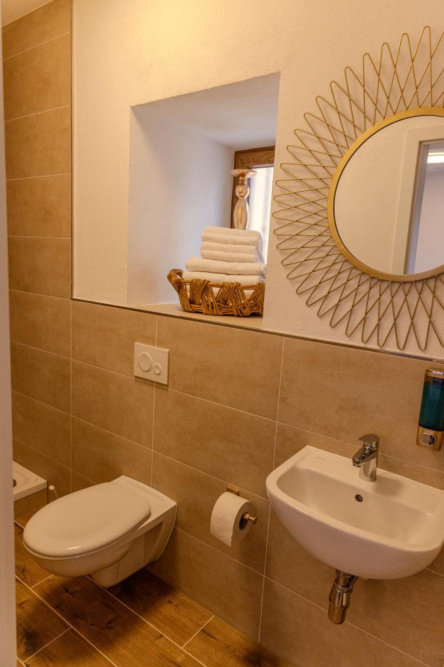 Single Room with Private External Bathroom photo 3