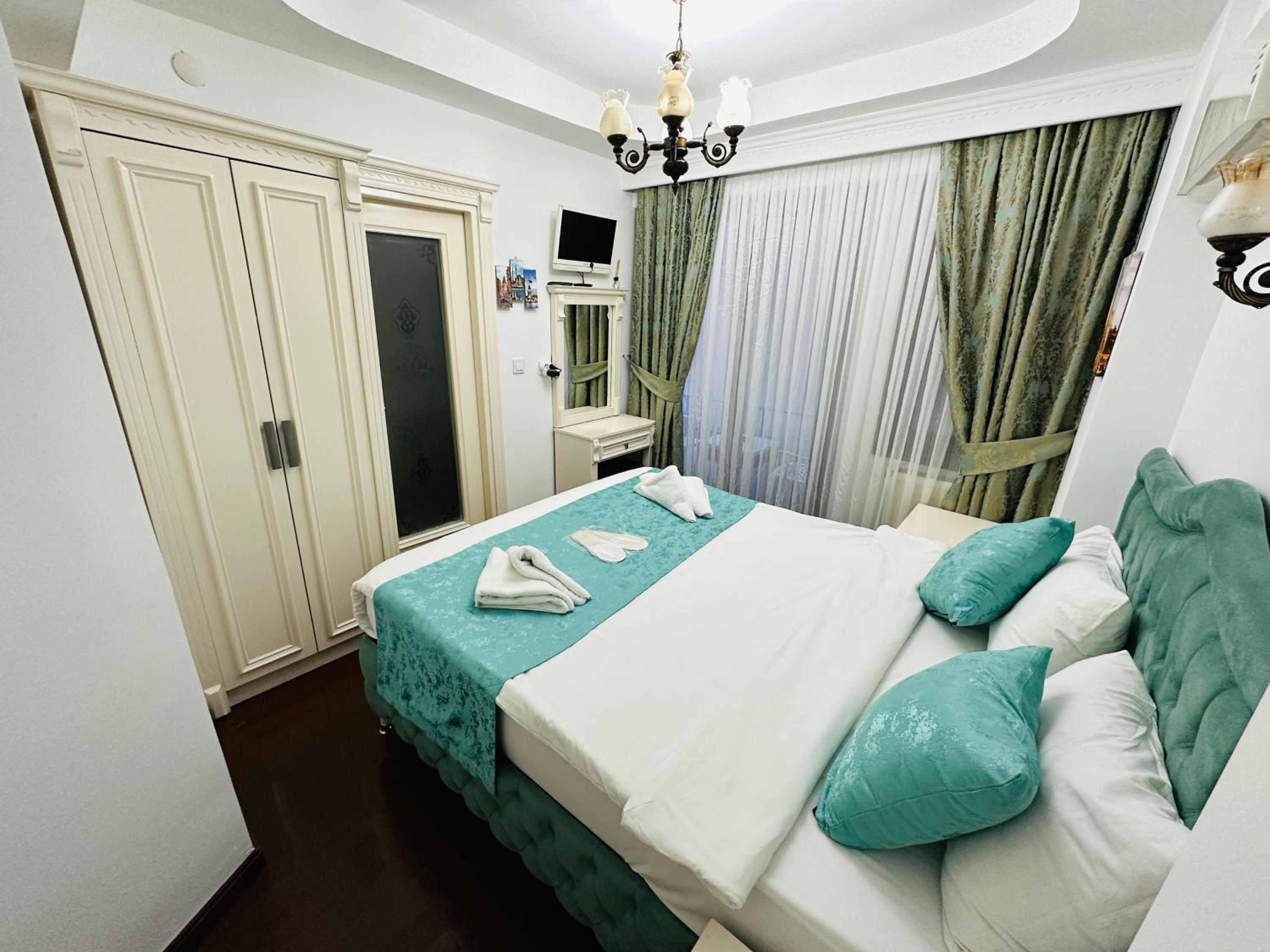 Double Room with Balcony photo 1