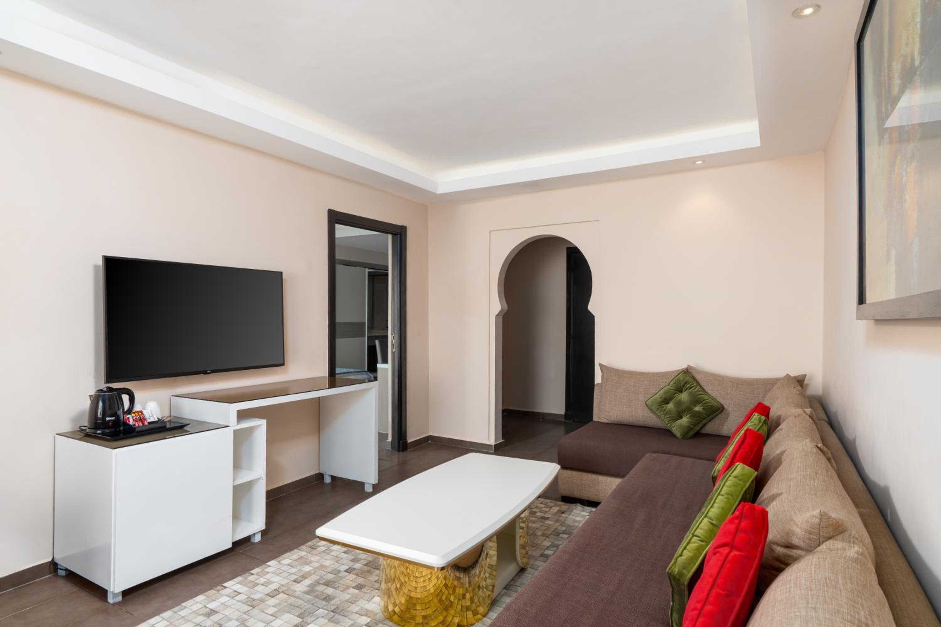 Ambassador Suite photo 3