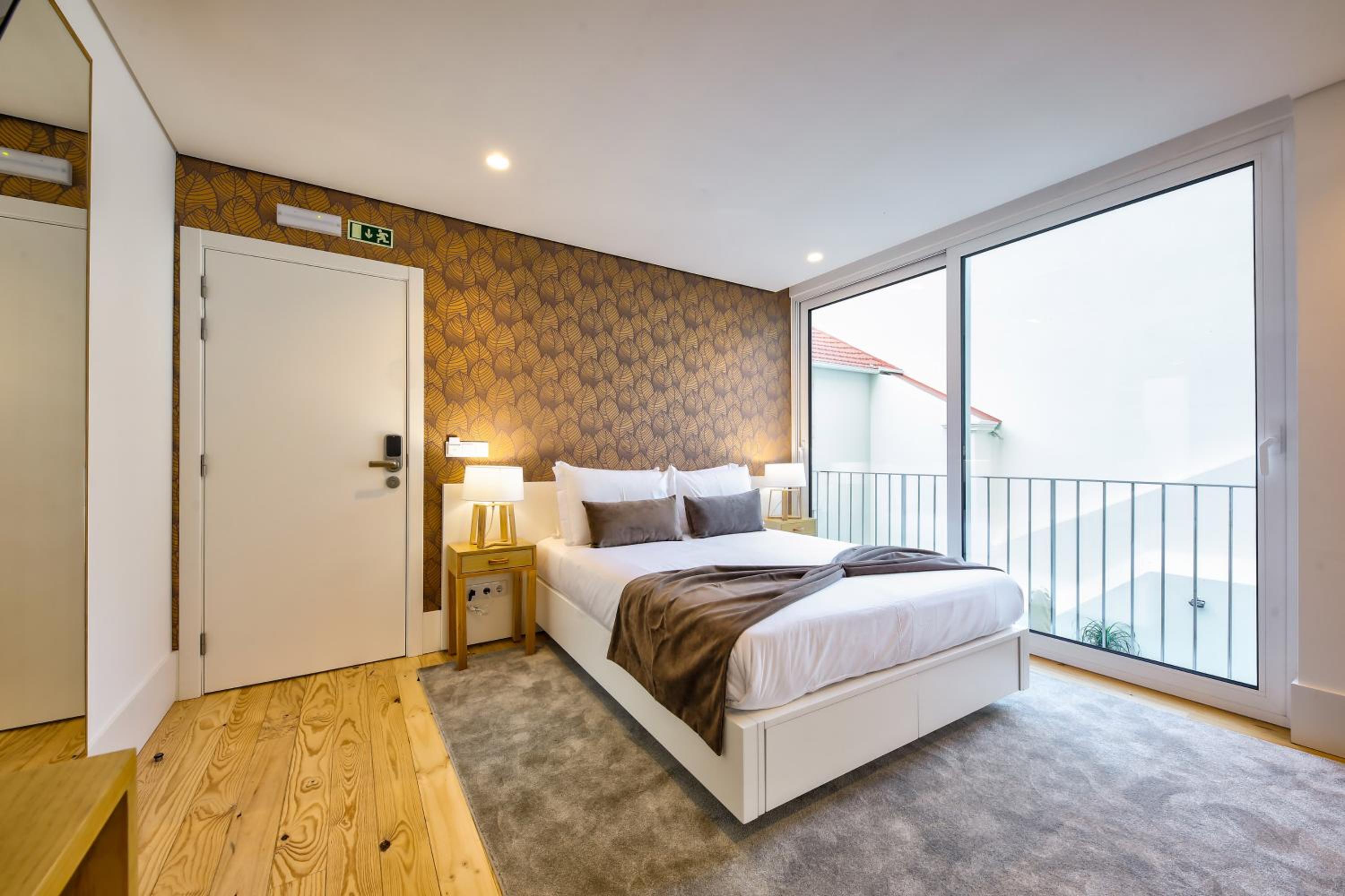 Deluxe King Suite