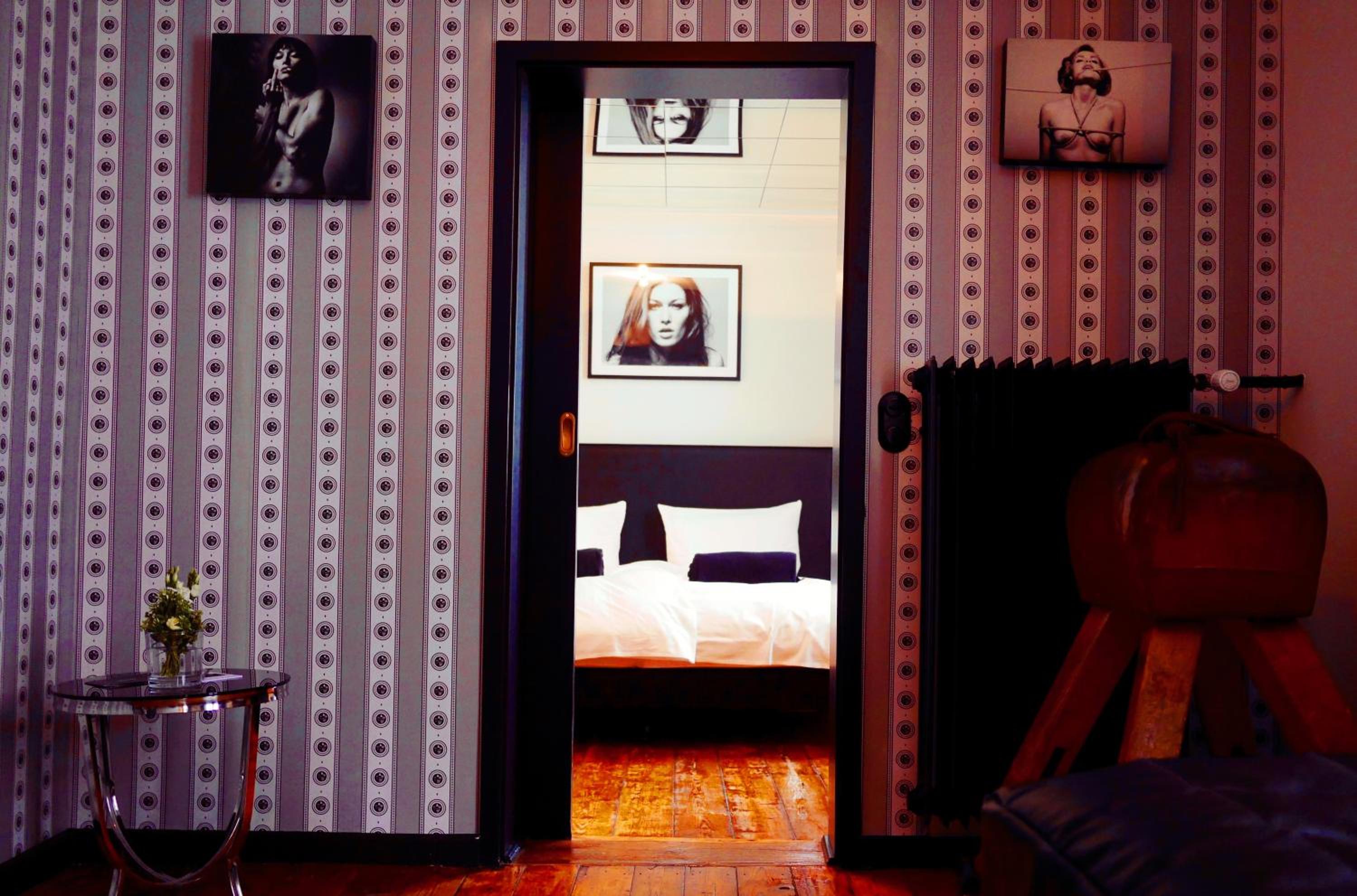 Suite - Photo 4