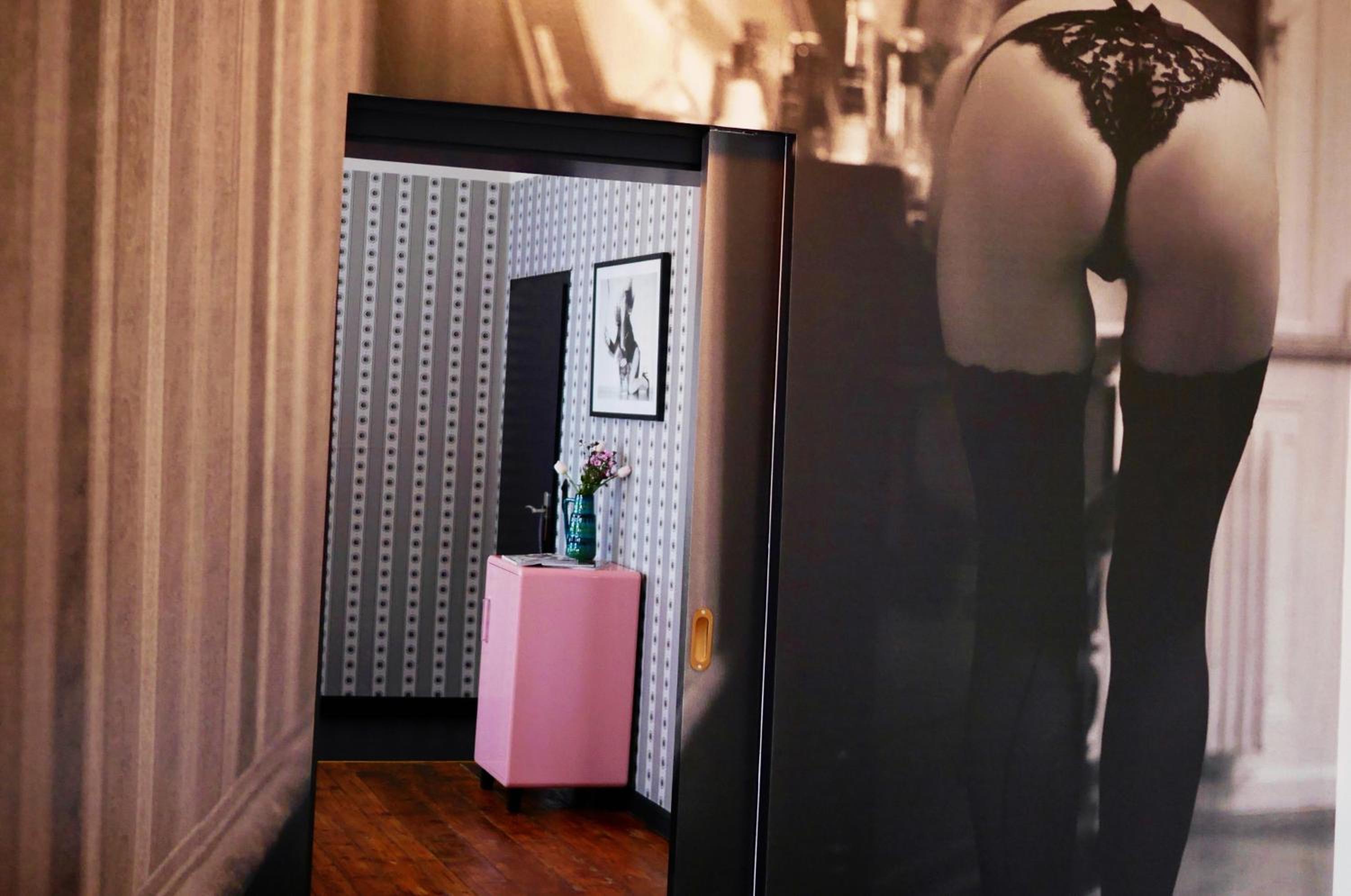 Suite - Photo 3