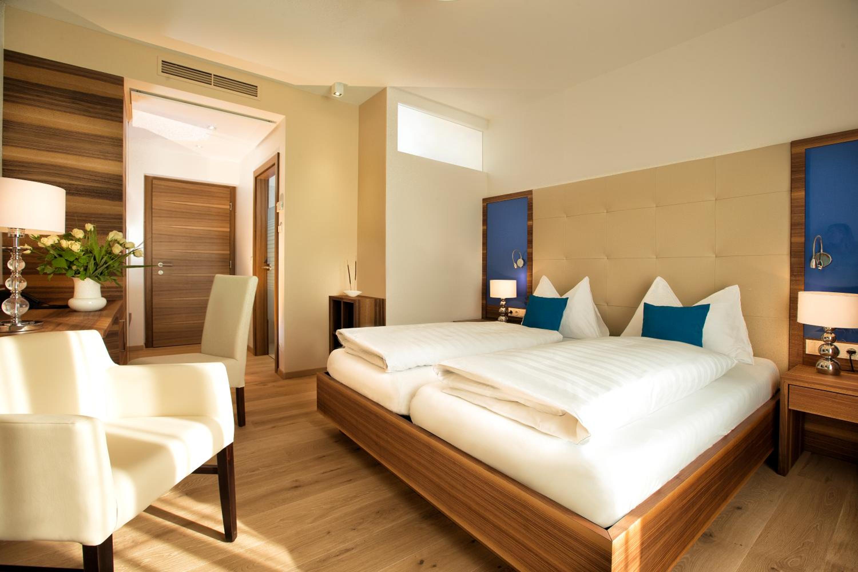 Comfort Double Room - with Air Conditioning - Photo 4