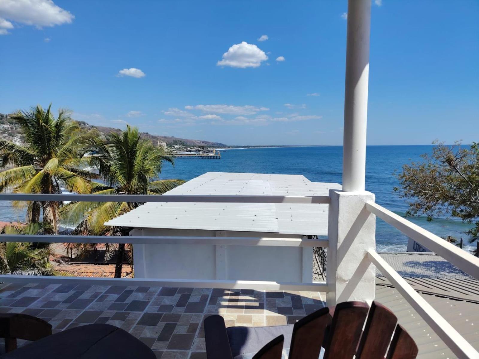 Deluxe Double Room with Balcony and Sea View