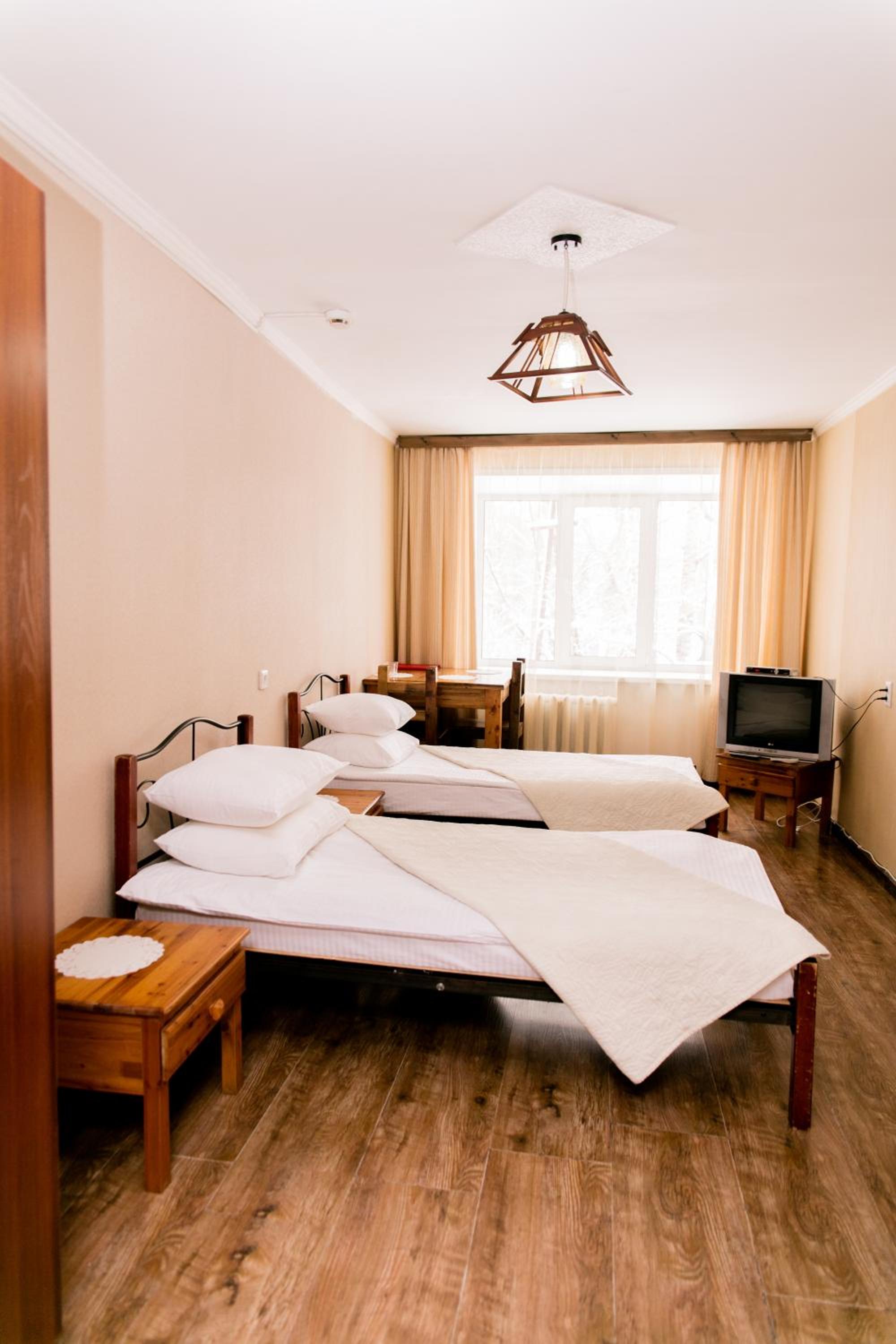 Economy Double or Twin Room photo 3