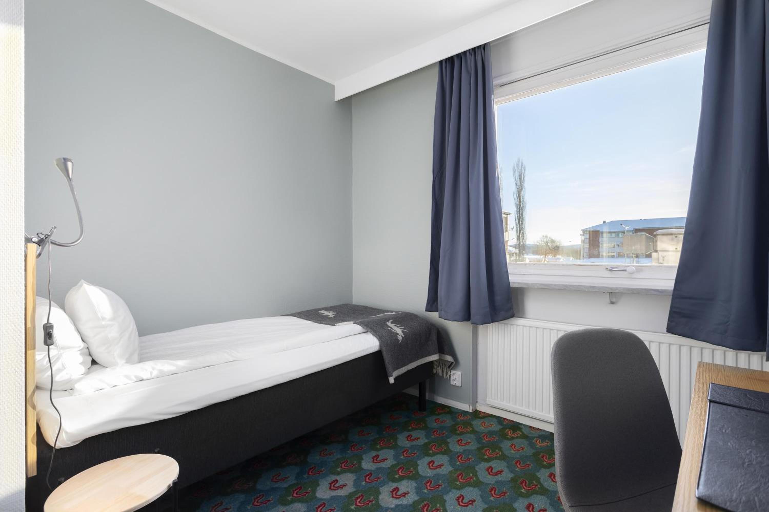 Standard Single Room - Non-Smoking photo 2