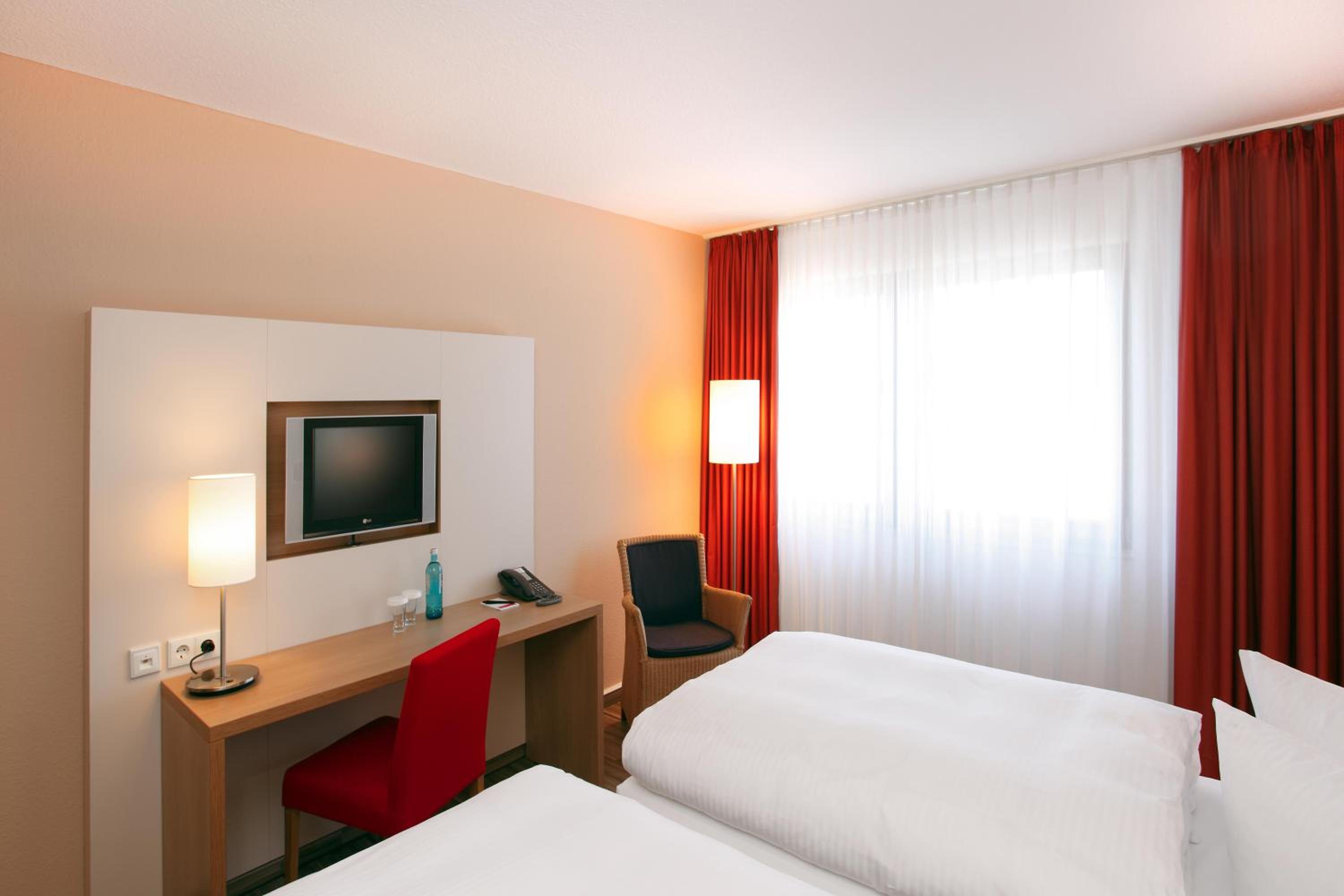 Comfort King Room with Sofa Bed
