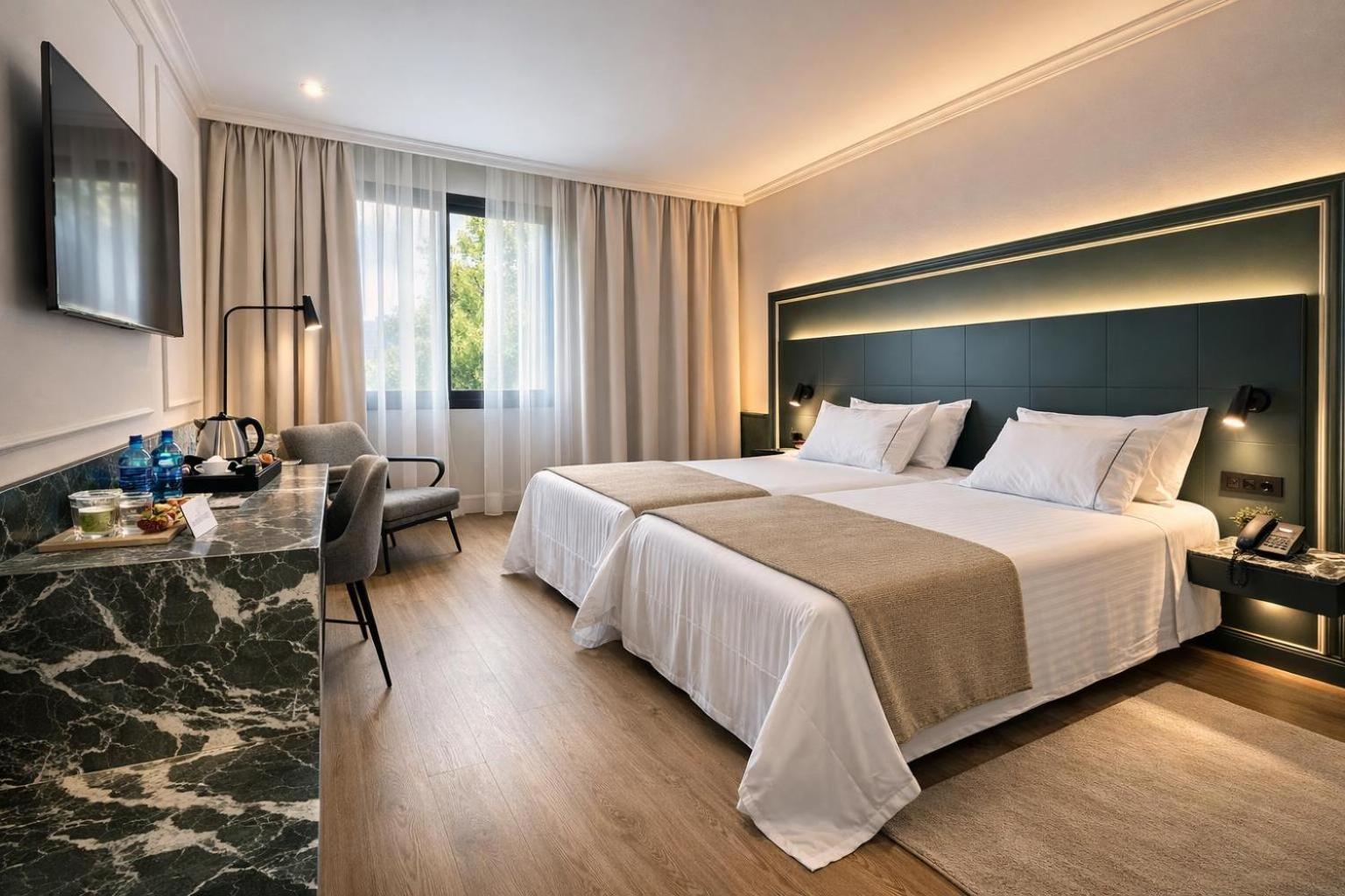 Deluxe Double Room with Pool View