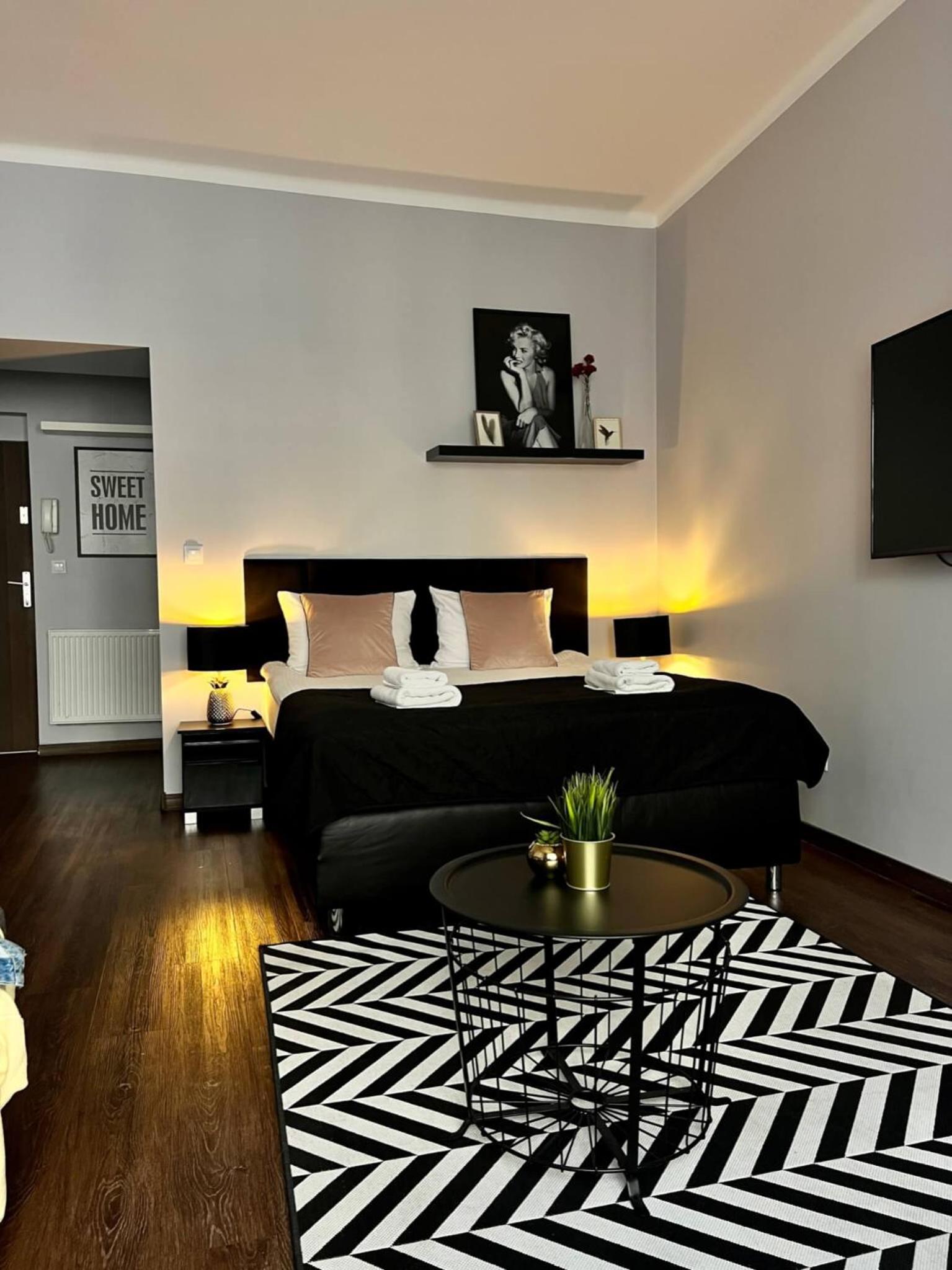 Studio Apartment photo 3
