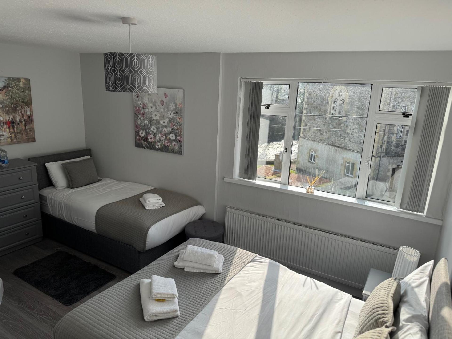 Triple Room with Private Bathroom