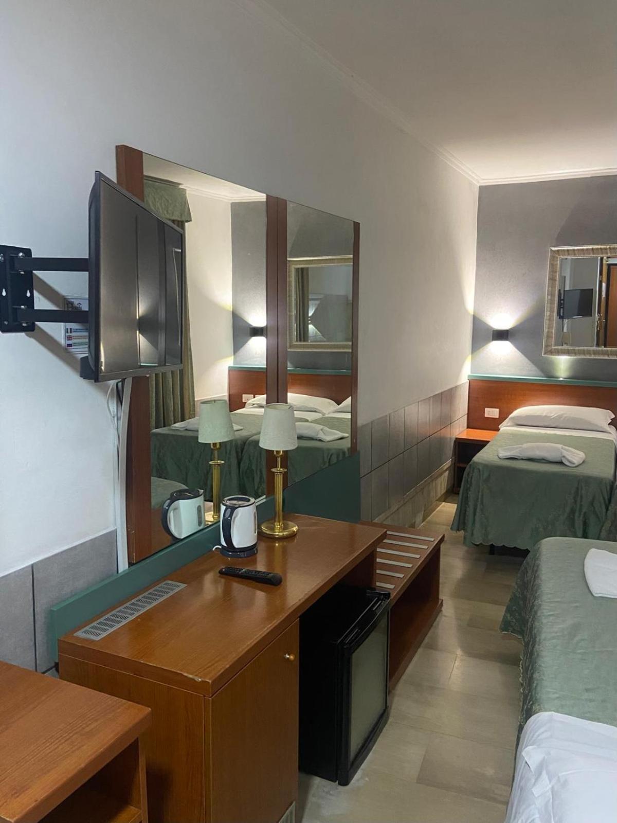 Quadruple Room photo 2