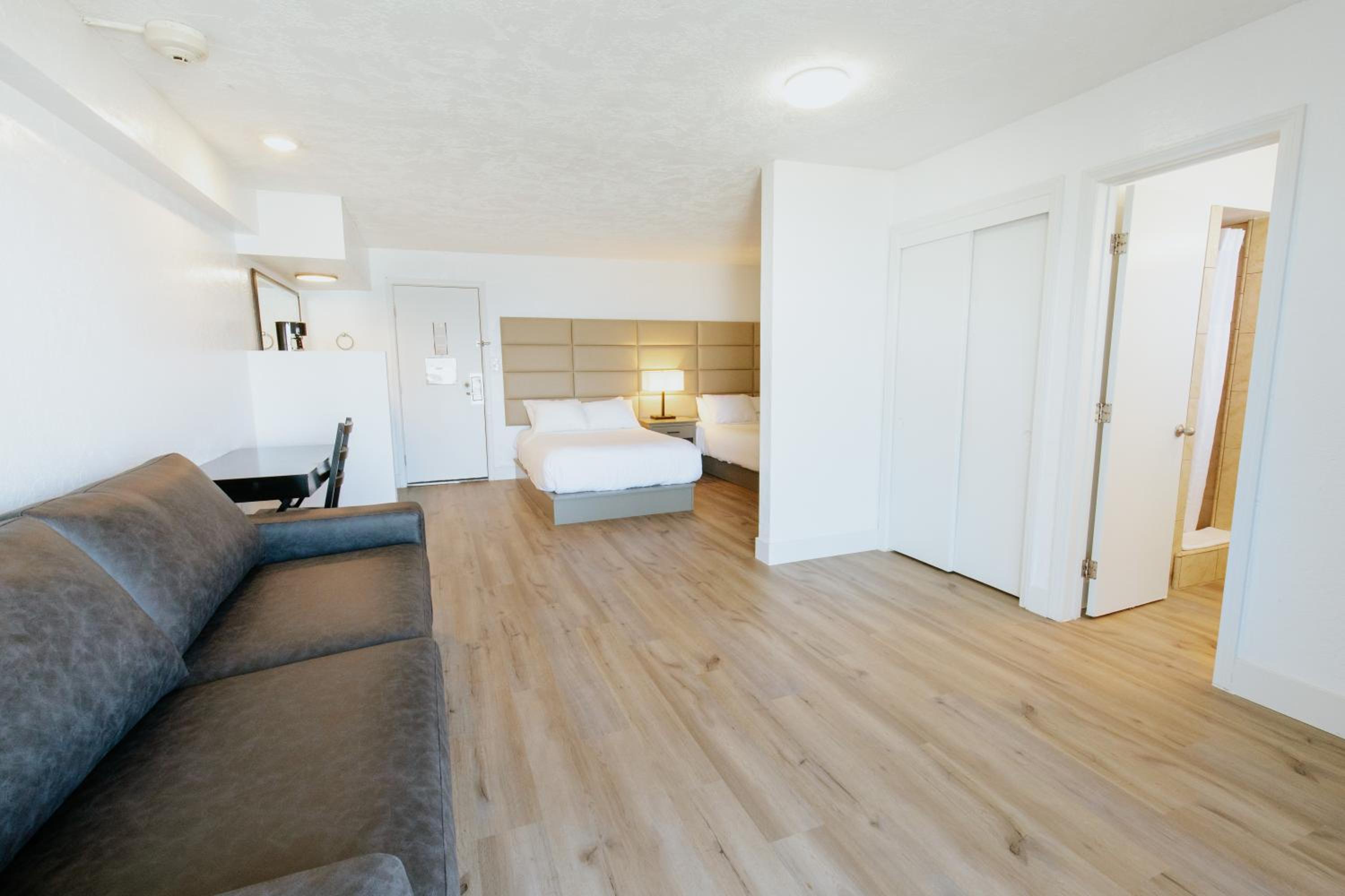 Family Suite - Photo 5