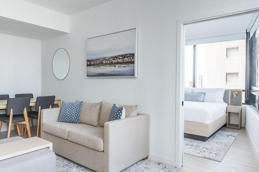 Two-Bedroom Apartment with City View photo 1